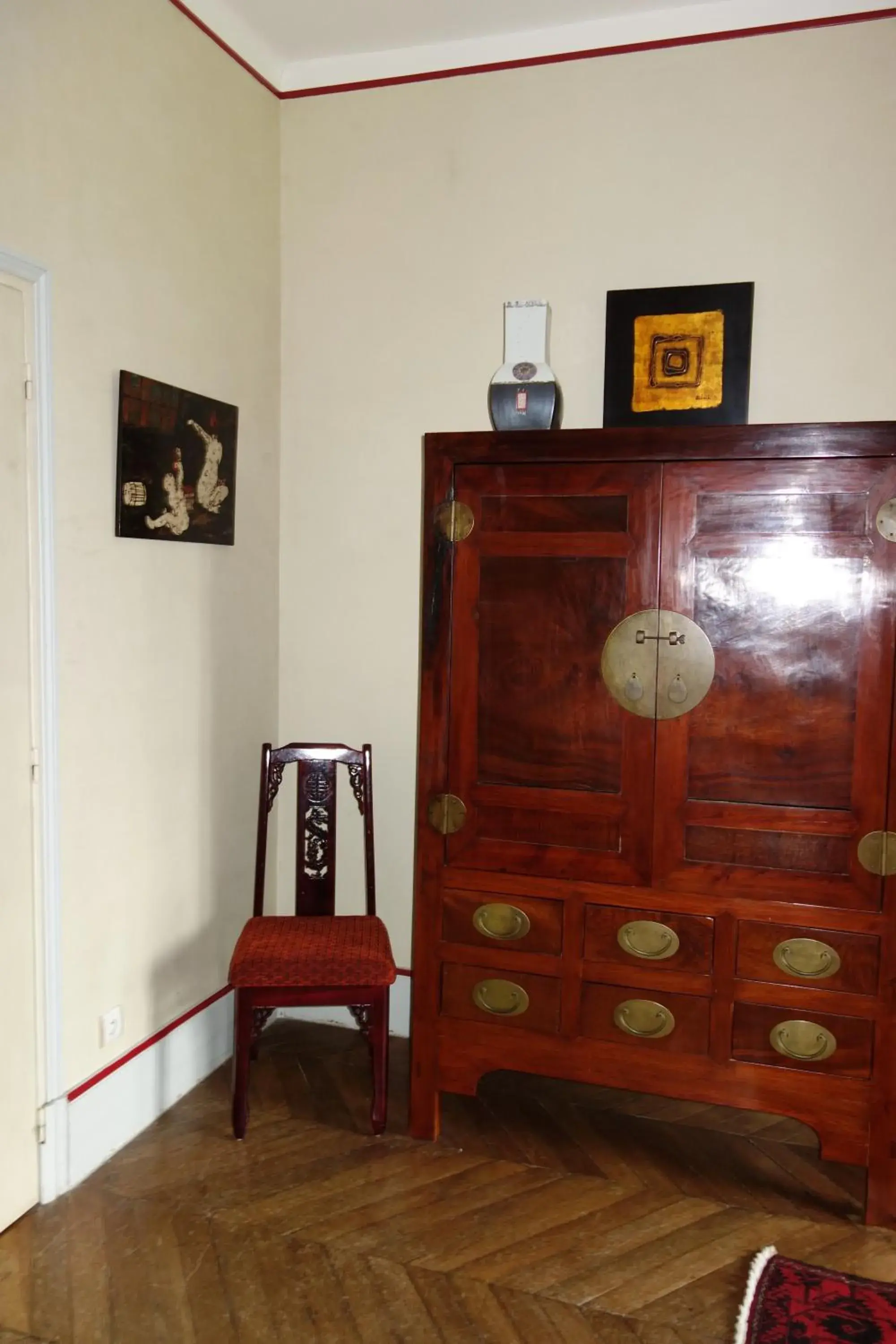 Double Room with Balcony (2 Adults + 1 Child) - single occupancy in château Mont Suzey Double Room with Balcony (2 Adults + 1 Child) - single occupancy in château Mont Suzey