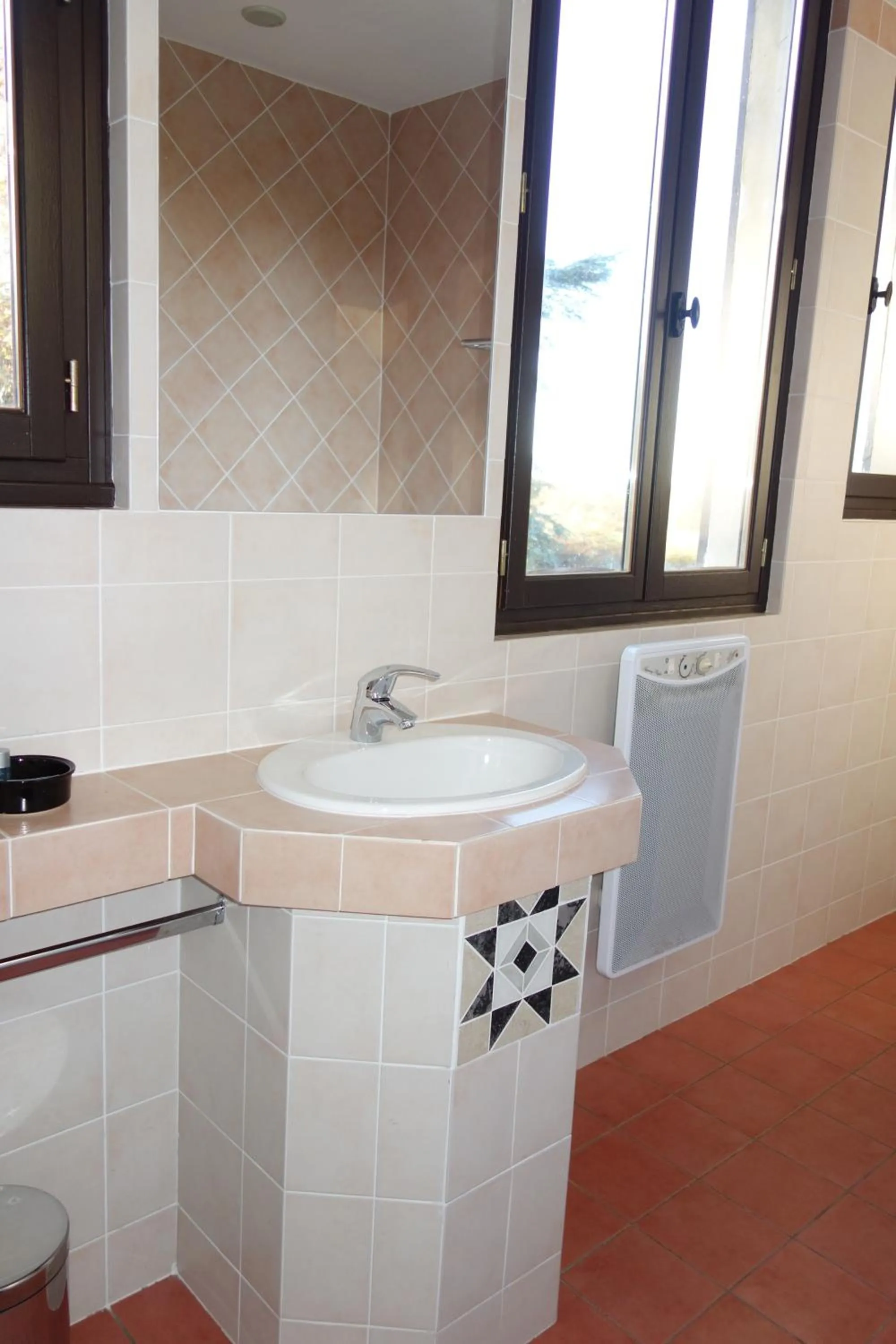 Toilet in château Mont Suzey