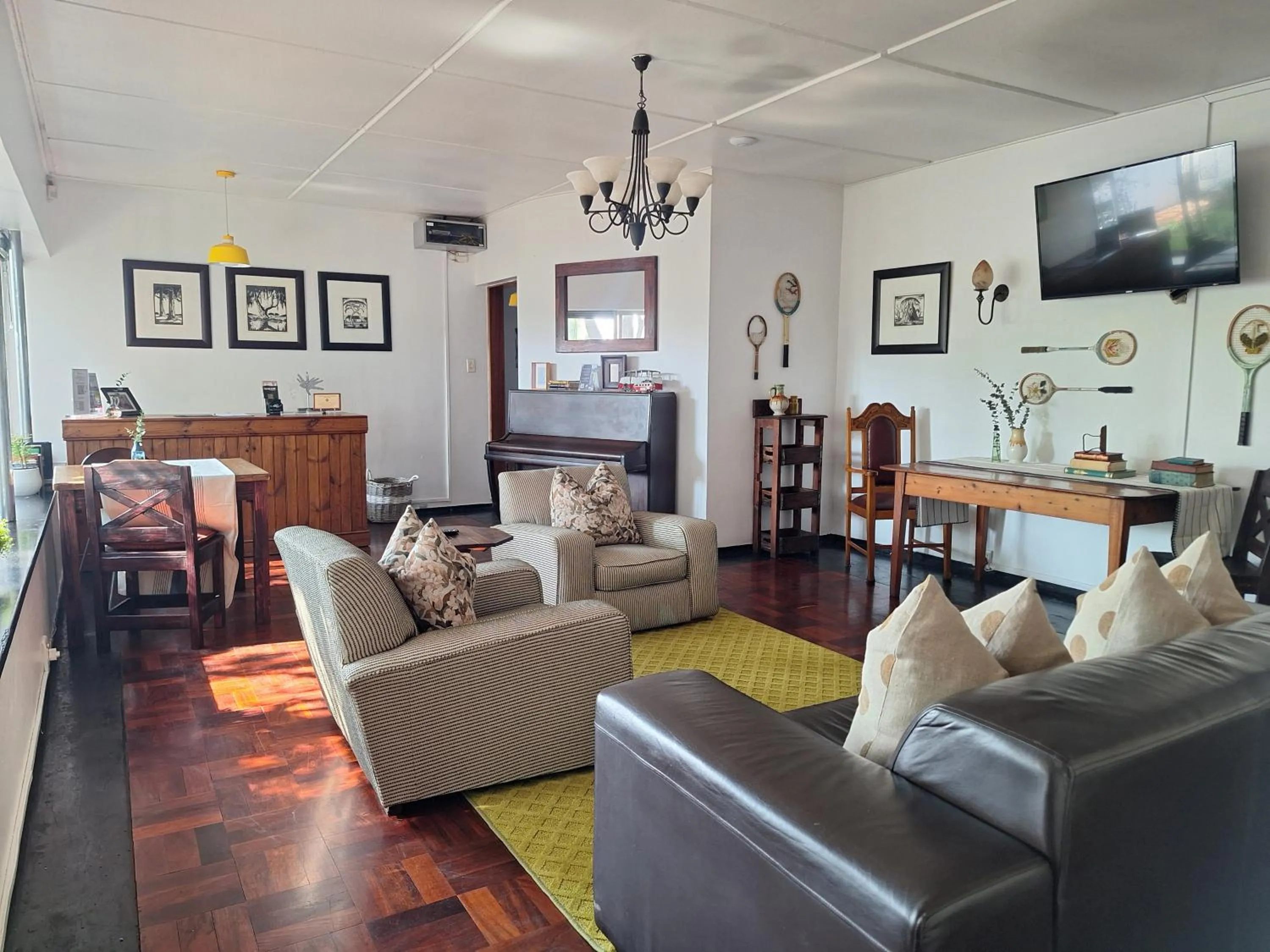 TV and multimedia in 3@Marion Guest House