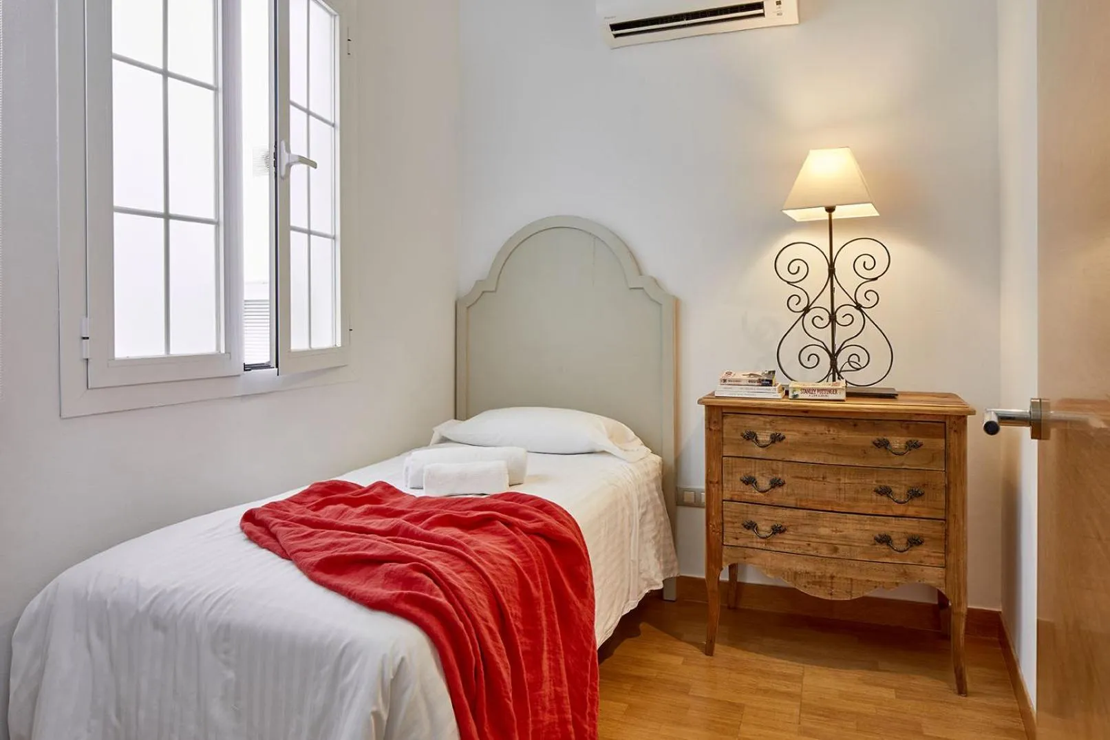 Bedroom, Bed in Lodgingmalaga Plaza Constitucion