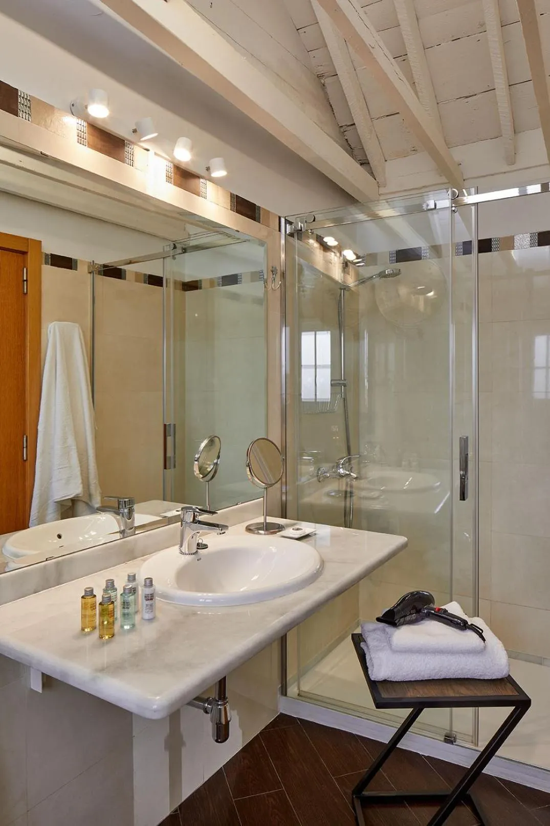 Bathroom in Lodgingmalaga Plaza Constitucion