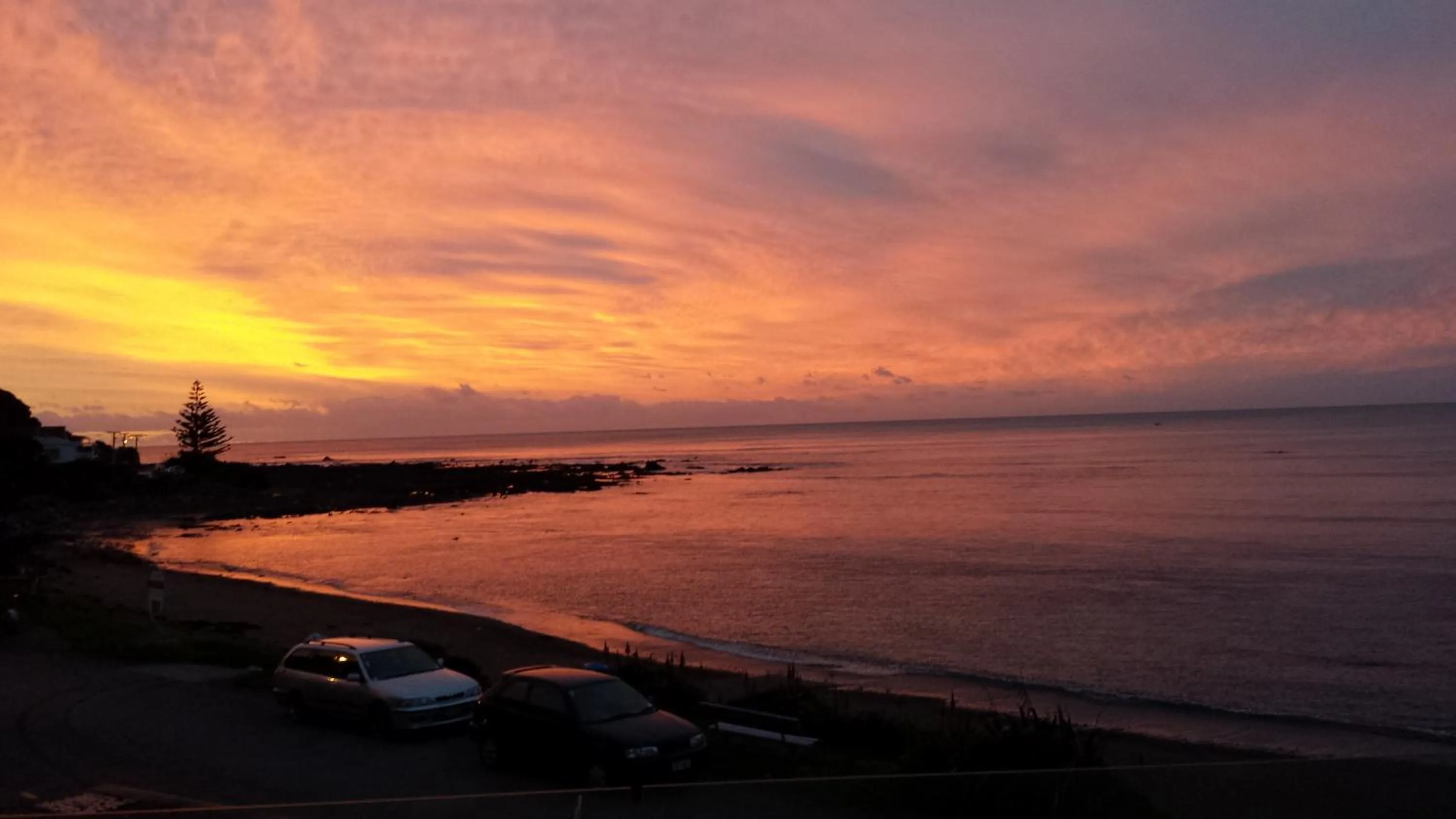 Sunset in Kapiti Waves Bed & Breakfast