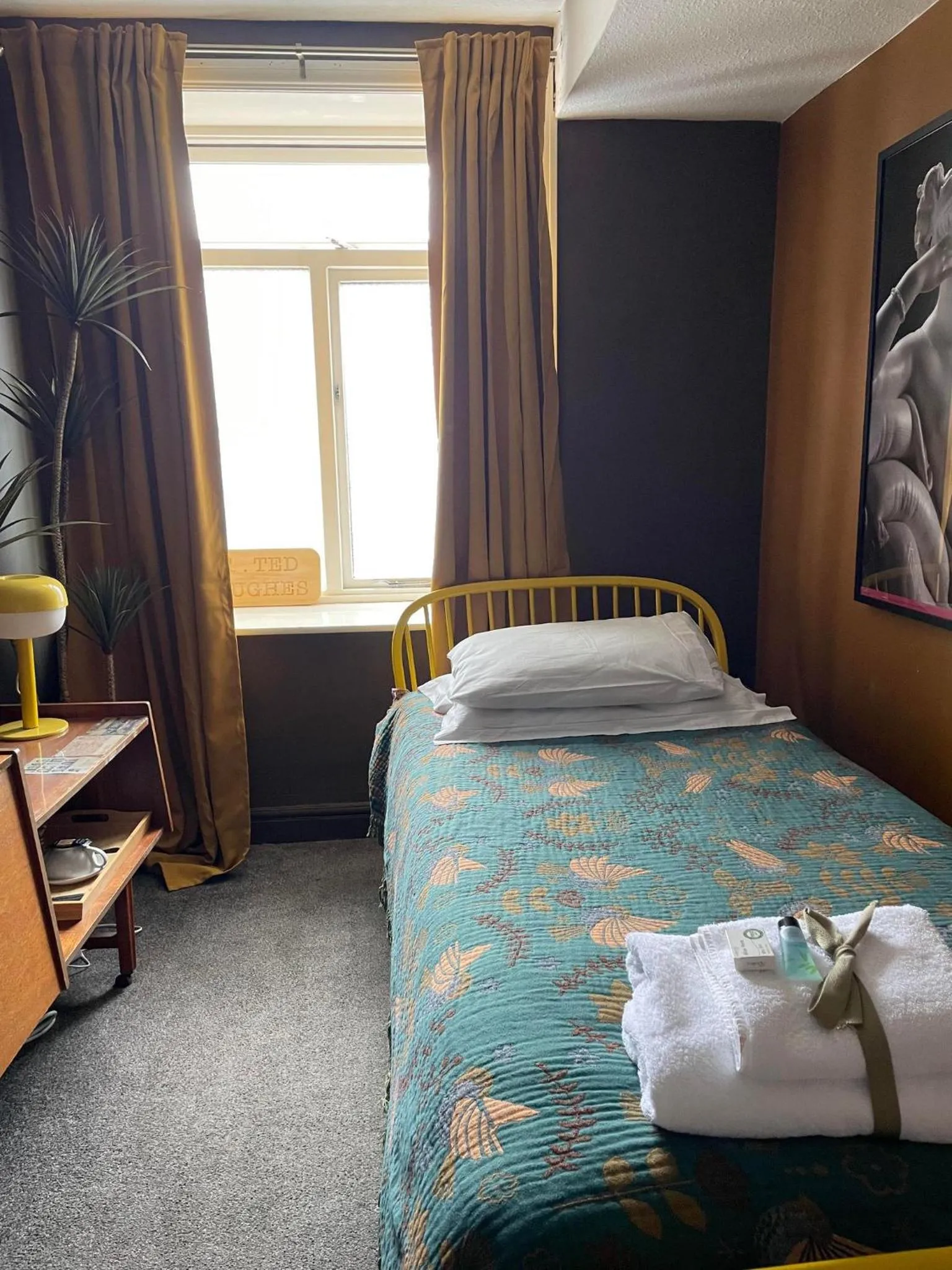 Bed in The Cross Inn