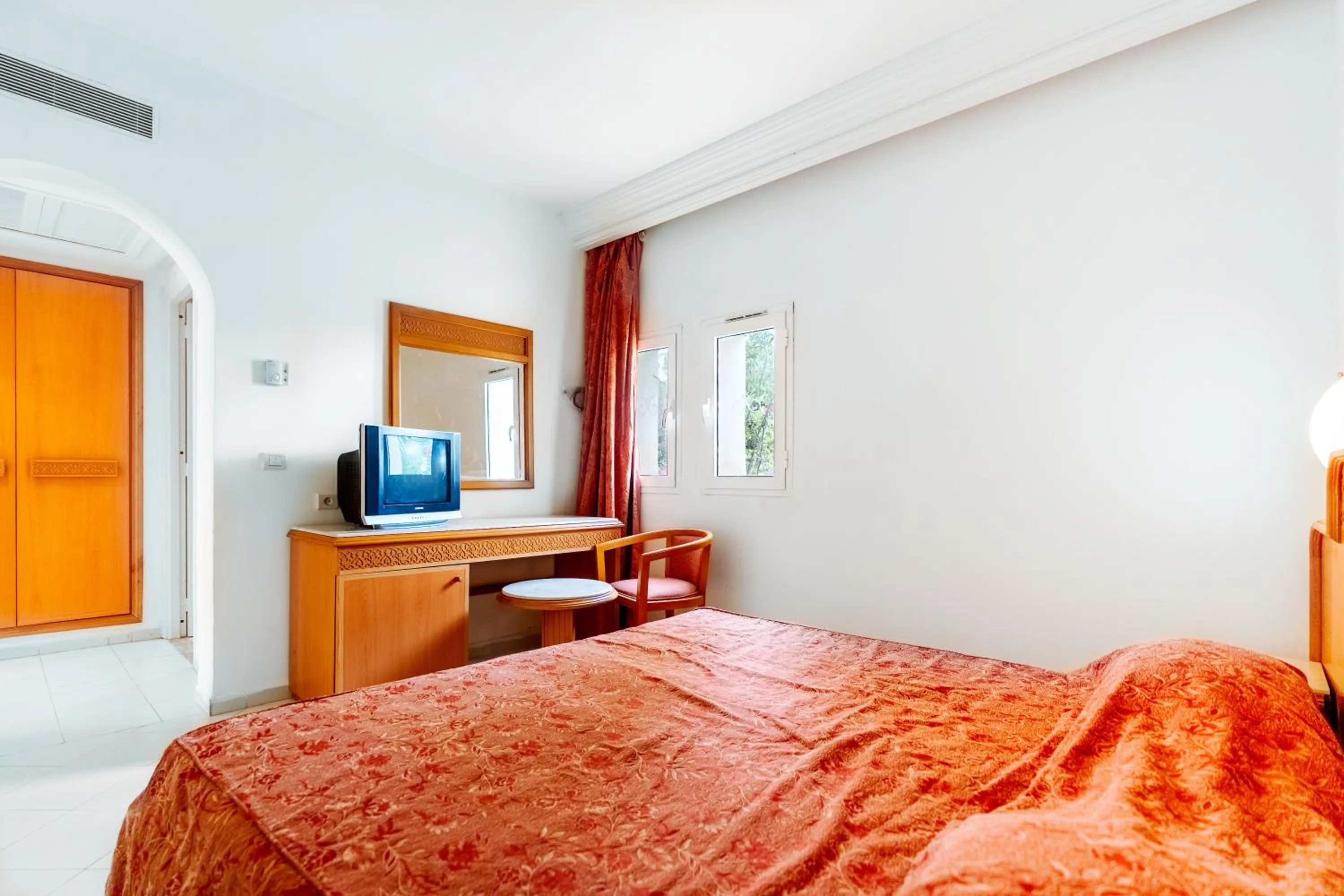 Iris Hotel & Thalasso