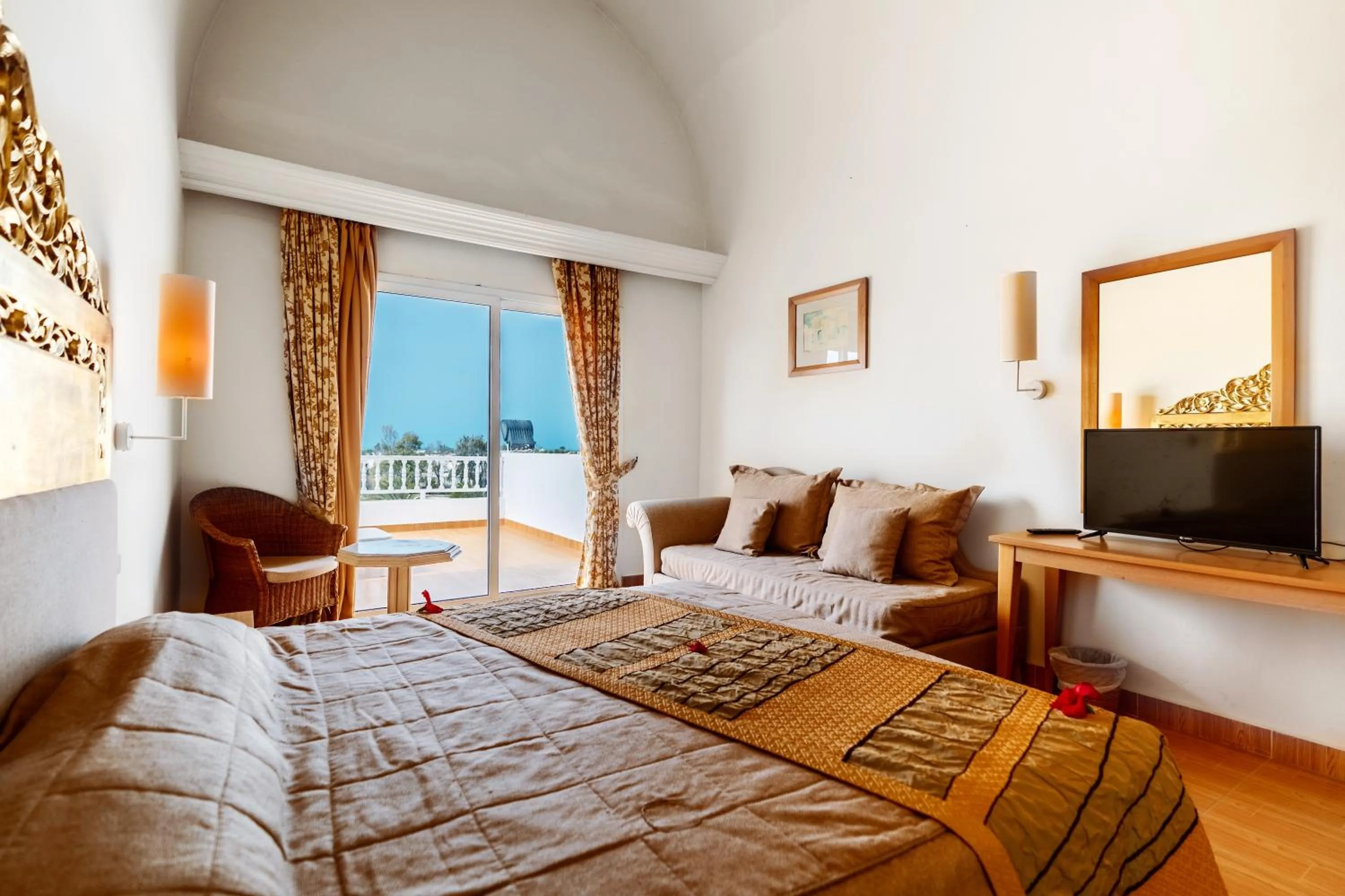 Iris Hotel & Thalasso