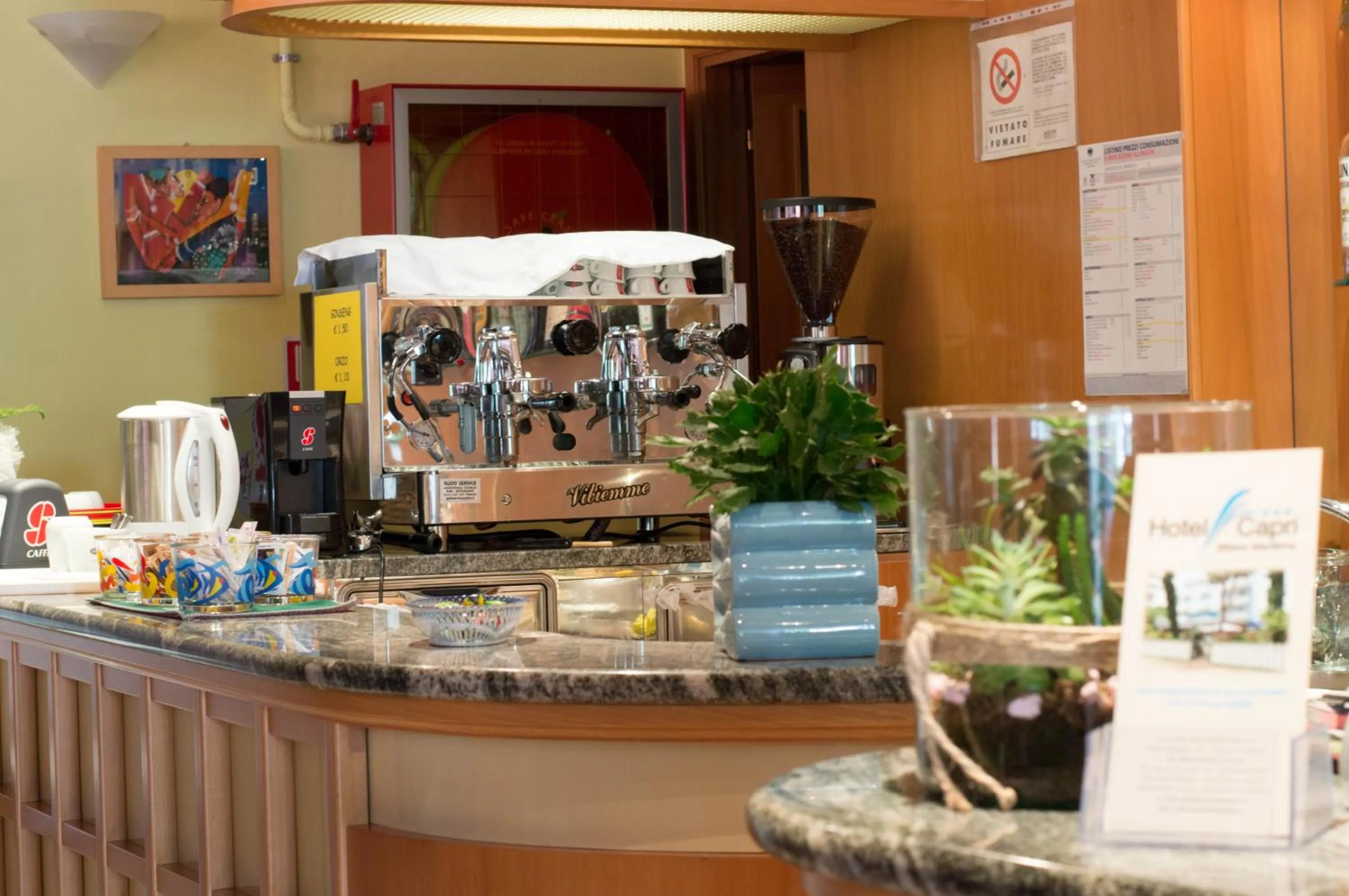 Lounge or bar in Hotel Capri