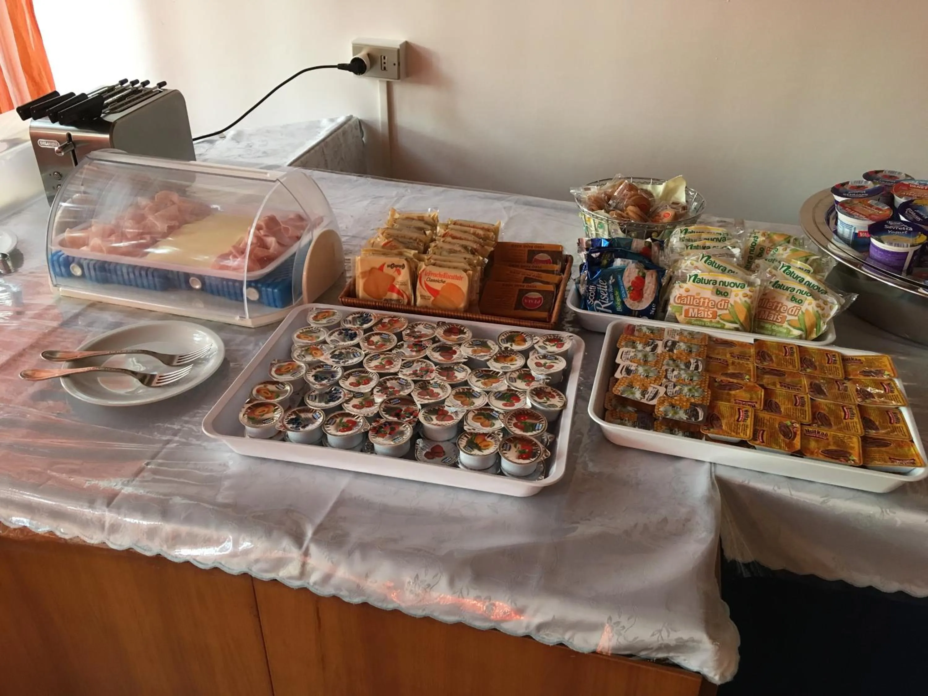 Breakfast in Hotel Capri