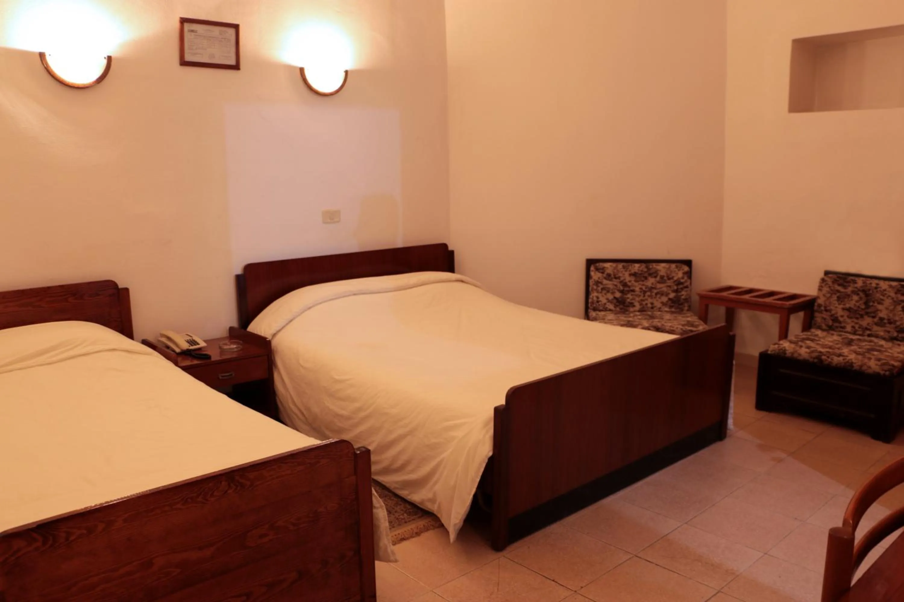 Bedroom, Bed in Hotel Saint Georges Tunis