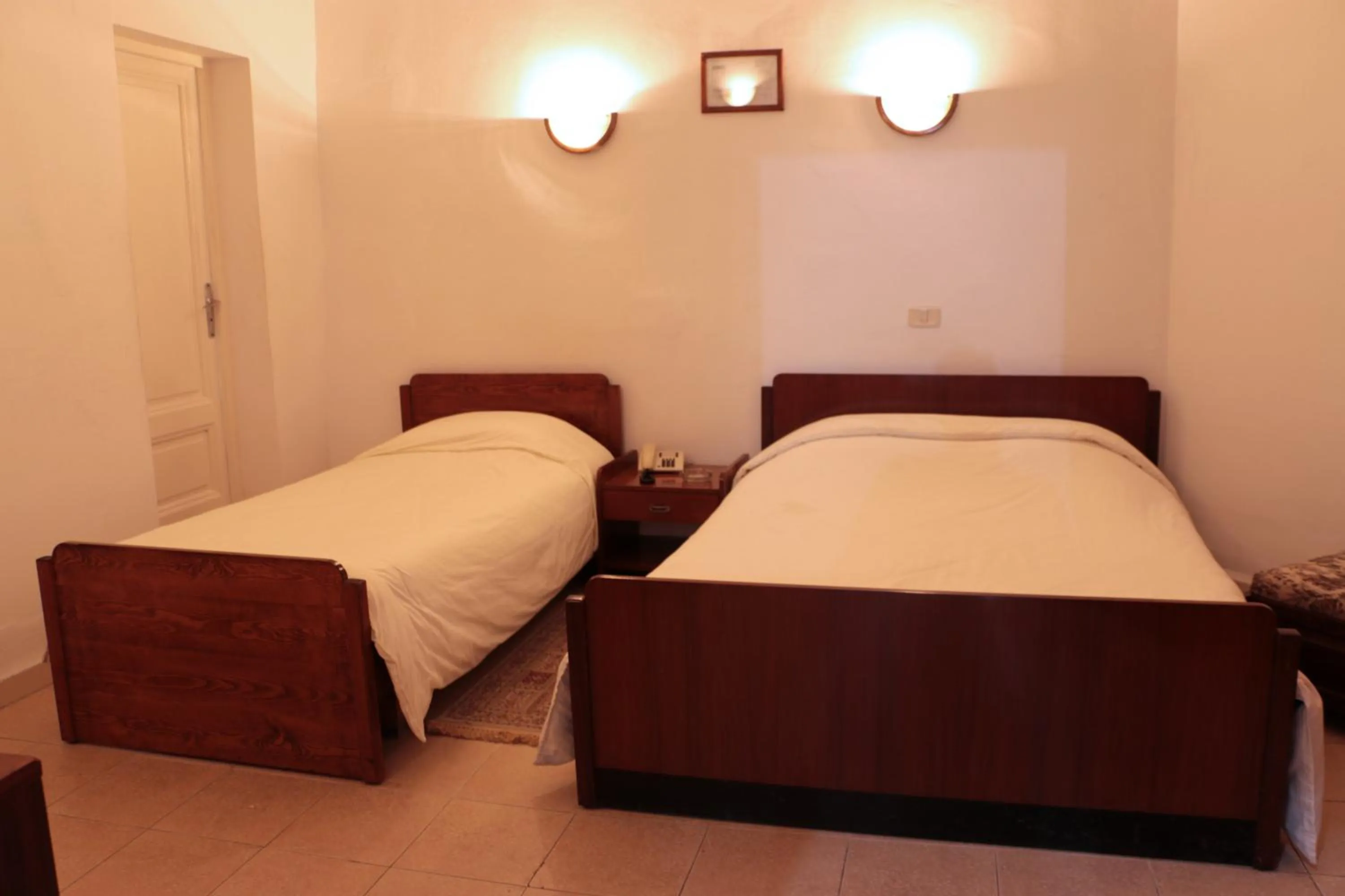 Bedroom, Bed in Hotel Saint Georges Tunis