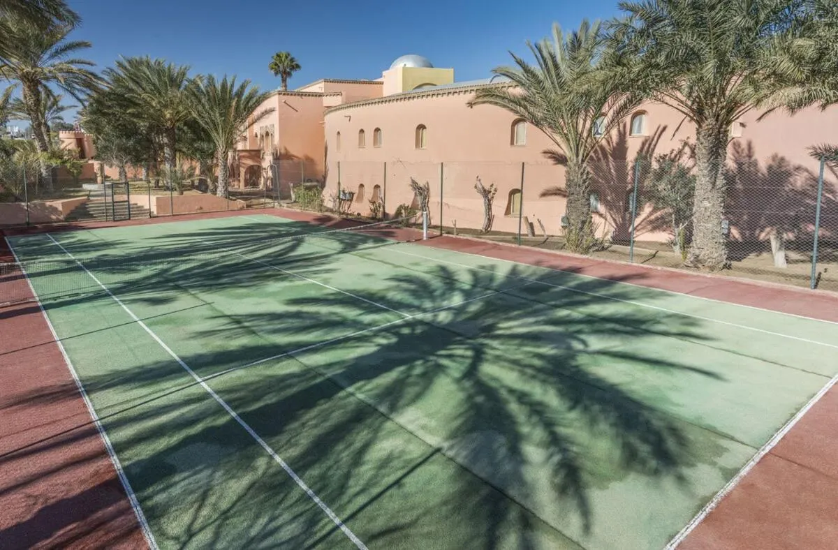 Tennis court in Ksar El Jerid Tozeur