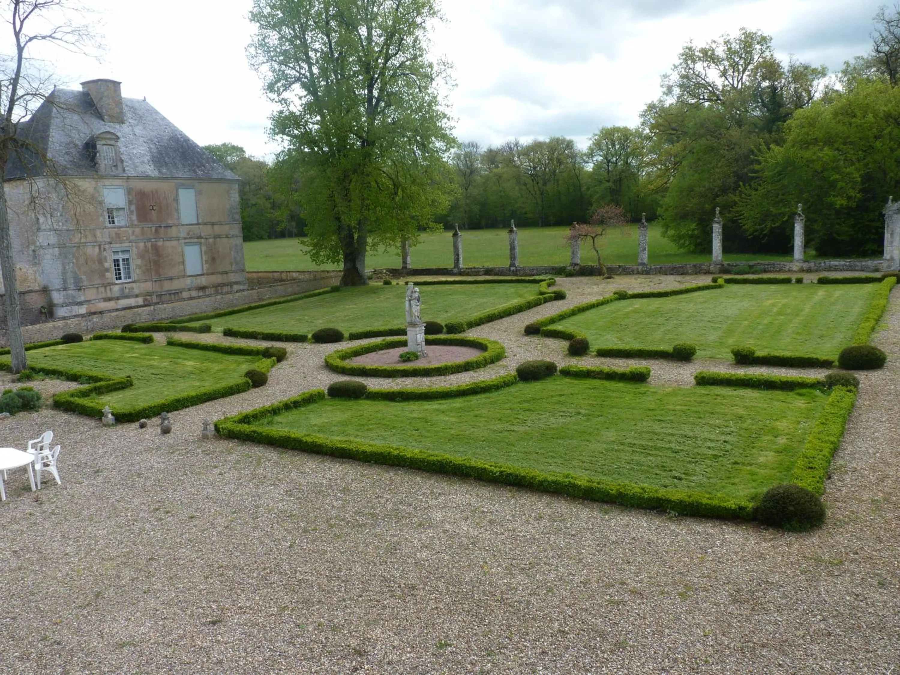 Garden view in LOGIS du Château du Bois Doucet