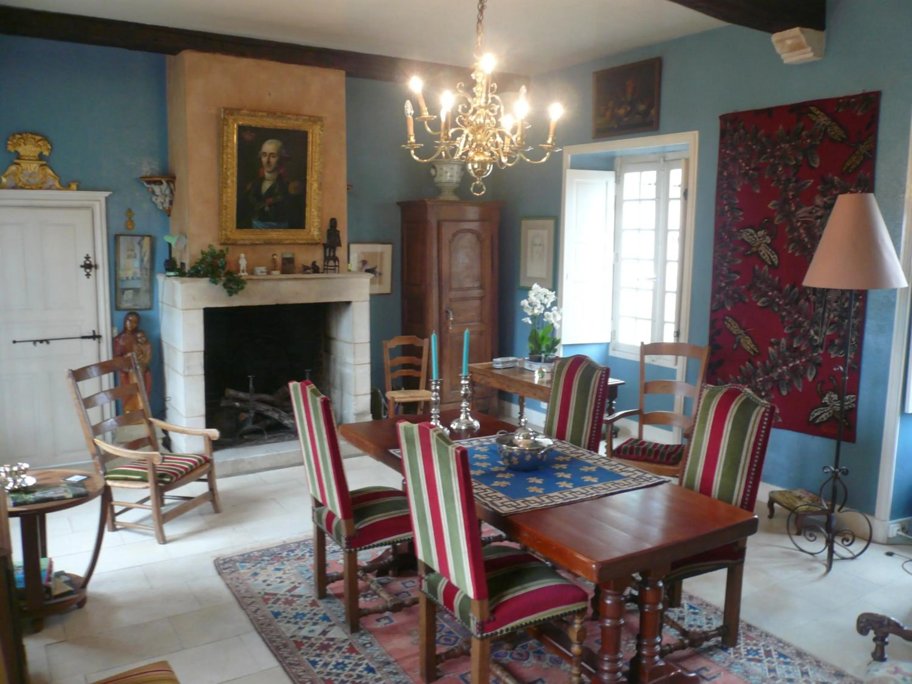 Dining area in LOGIS du Château du Bois Doucet