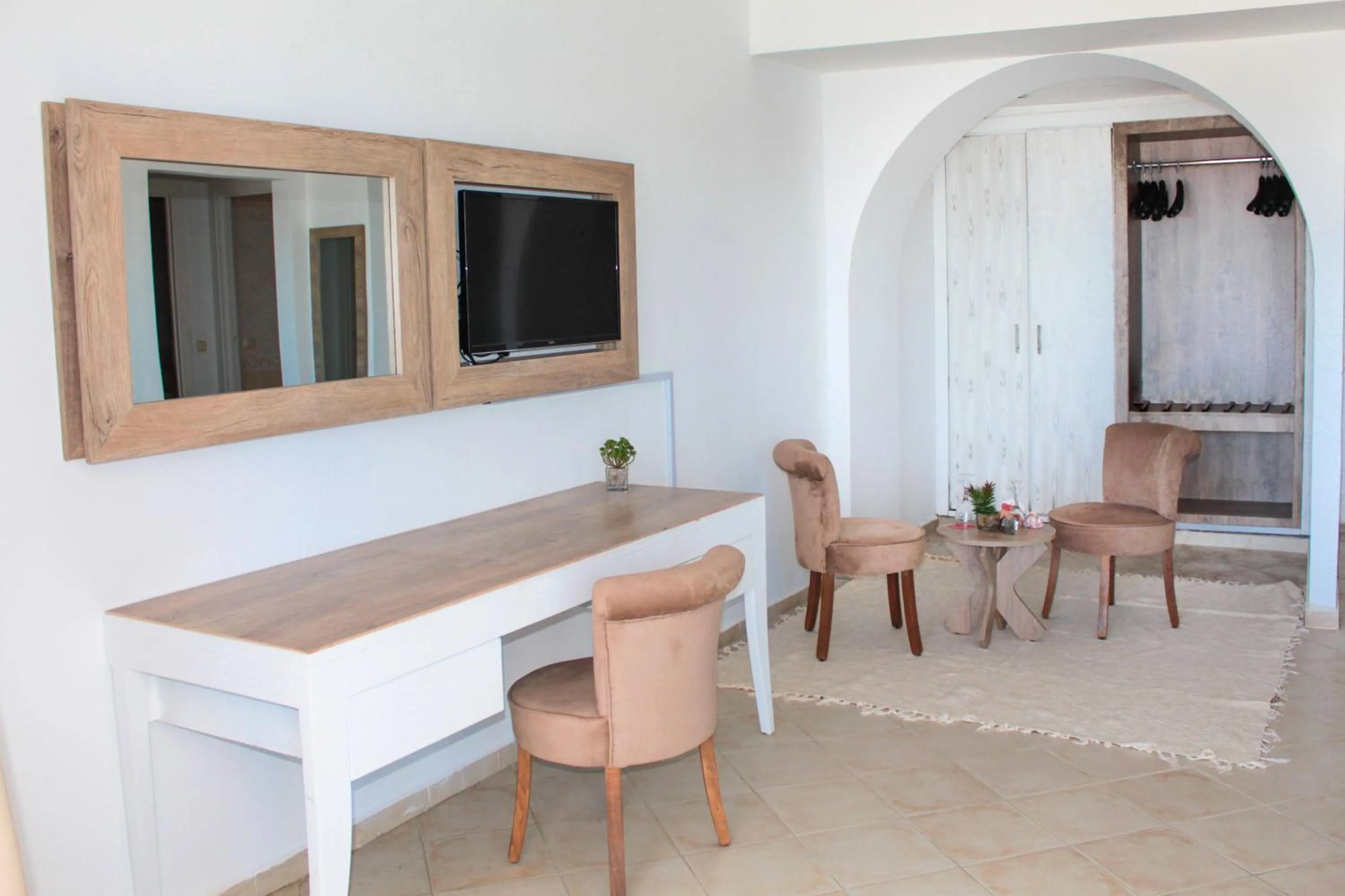 Photo of the whole room in Hotel El Habib Monastir