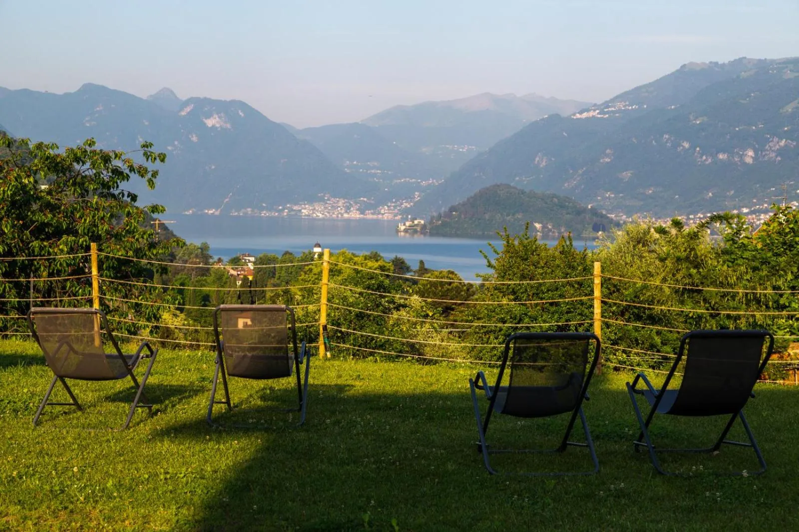 Garden in Andirivieni Bellagio Guest House