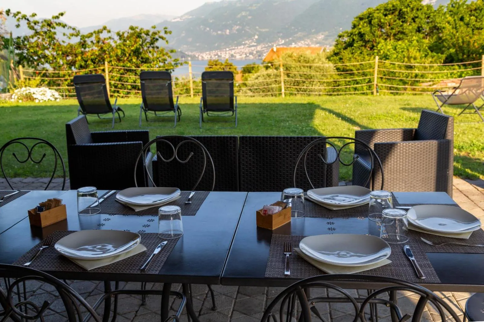 Breakfast in Andirivieni Bellagio Guest House