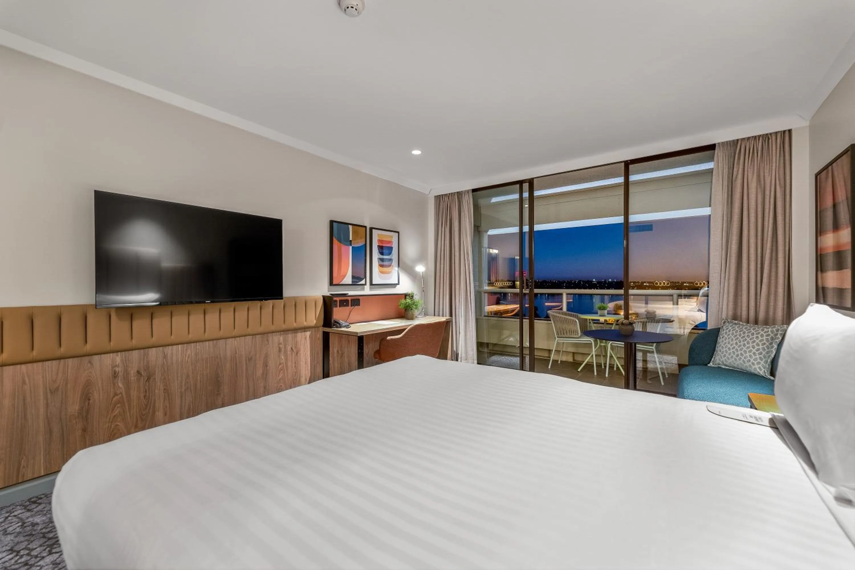 Bed in Crowne Plaza Perth by IHG