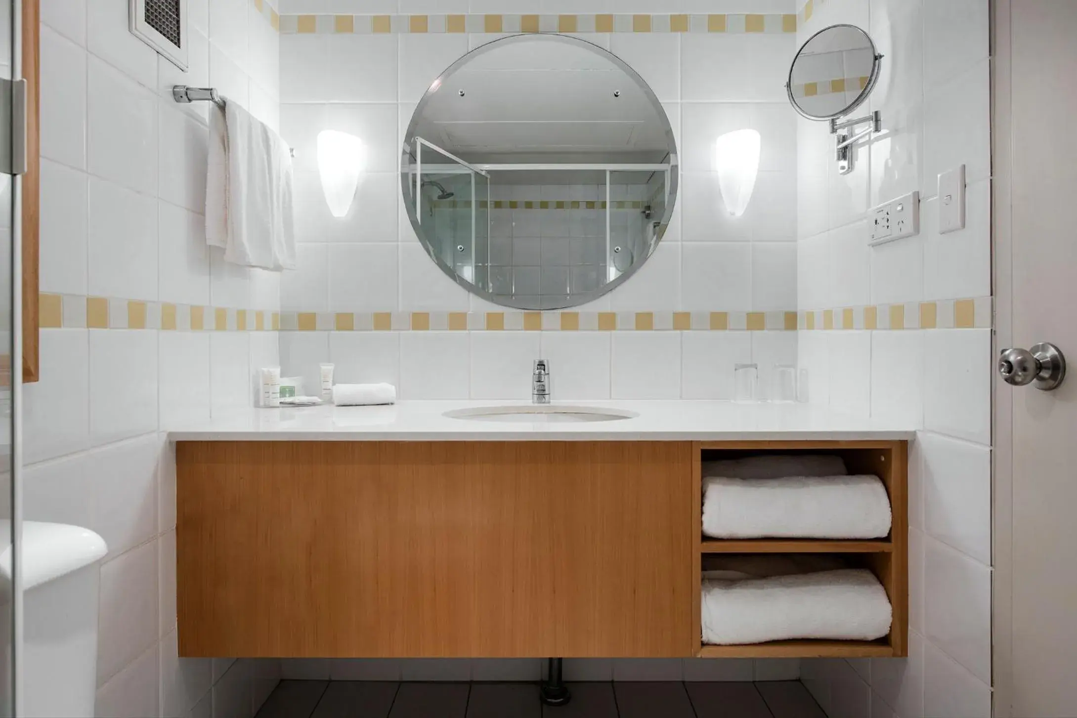 Standard Room in Crowne Plaza Perth by IHG Standard Room in Crowne Plaza Perth by IHG