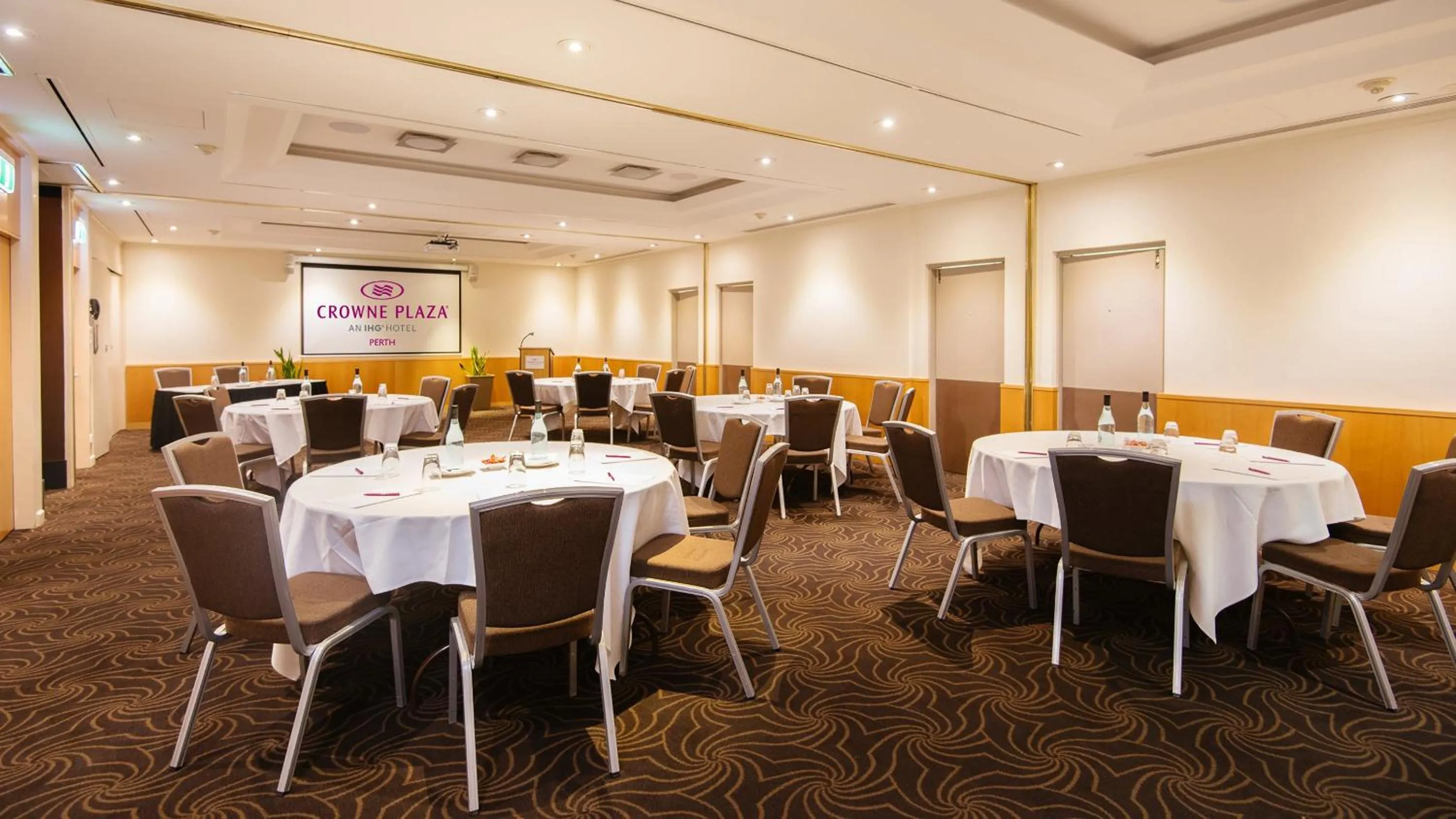 Meeting/conference room in Crowne Plaza Perth by IHG