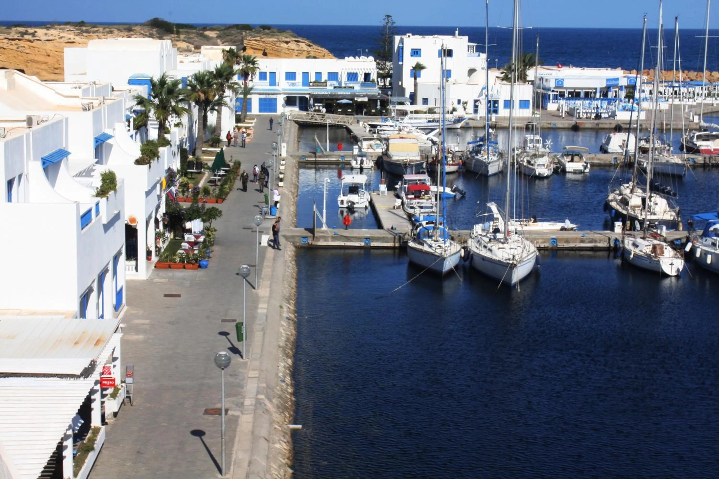 Restaurant/places to eat in Marina Cap Monastir- Appart'Hôtel