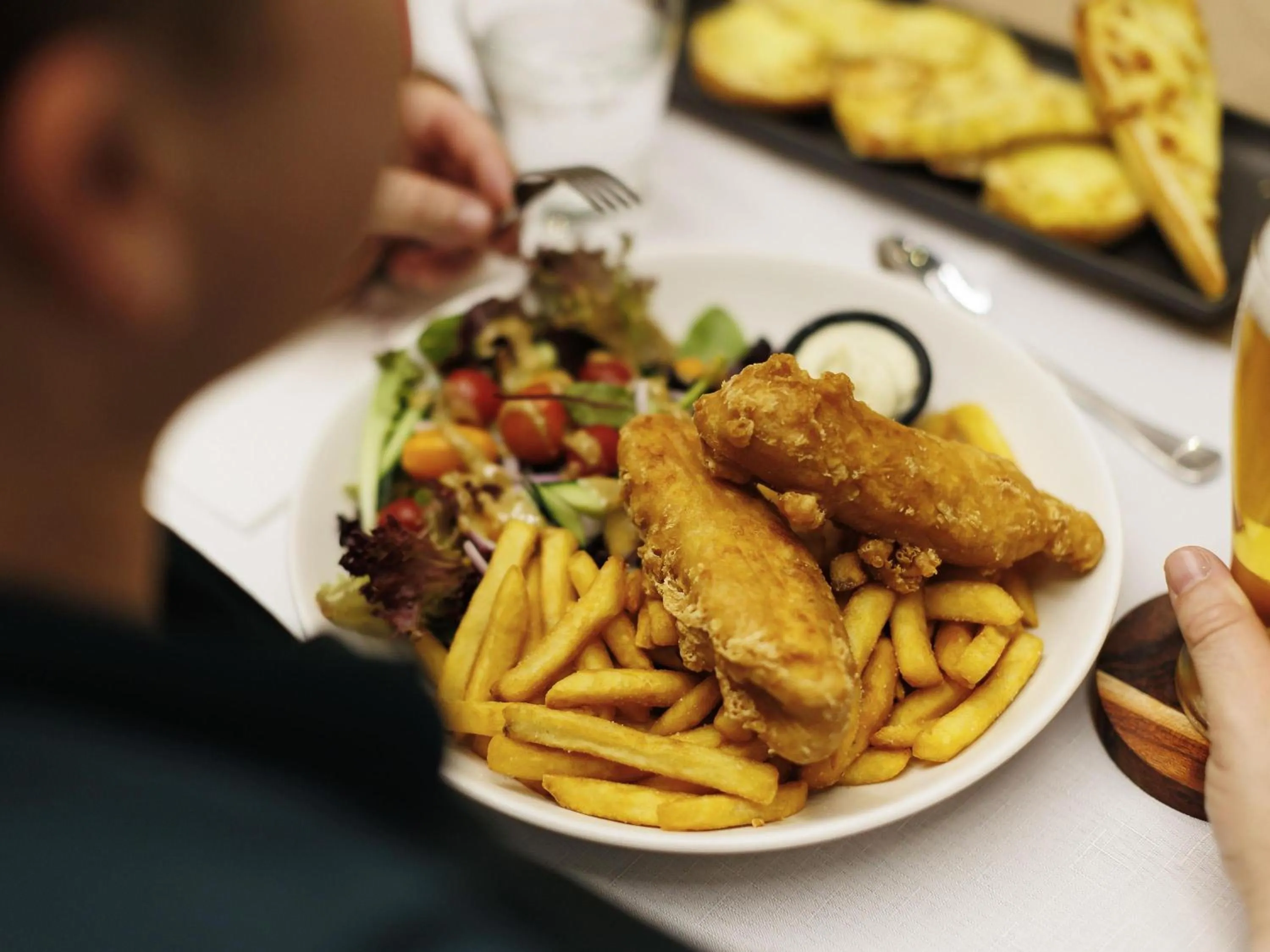 Restaurant/places to eat in Mercure Kakadu Crocodile