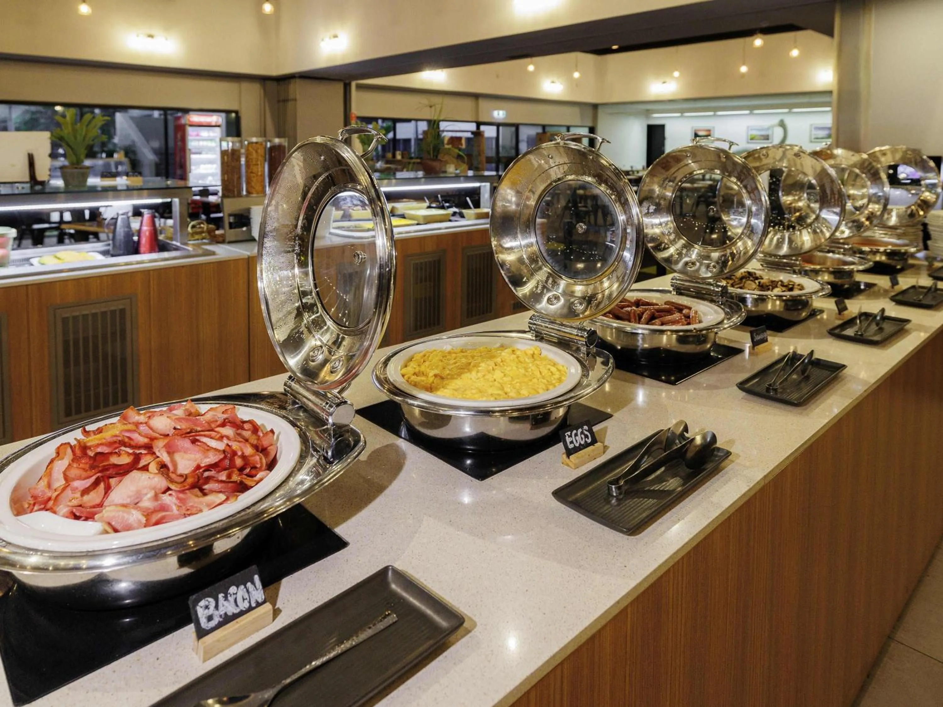 Breakfast in Mercure Kakadu Crocodile