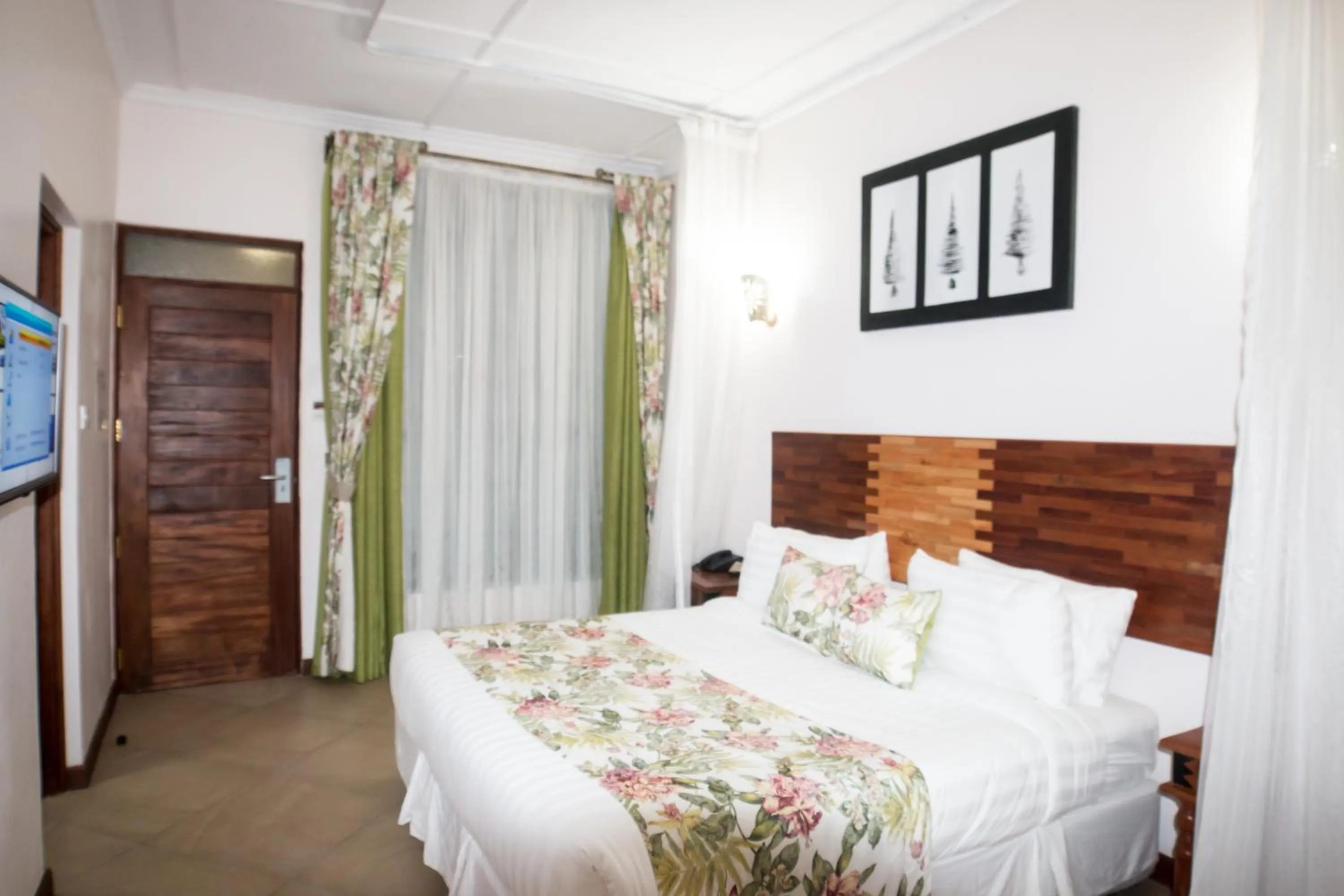 Bedroom, Bed in The Smith Hotel