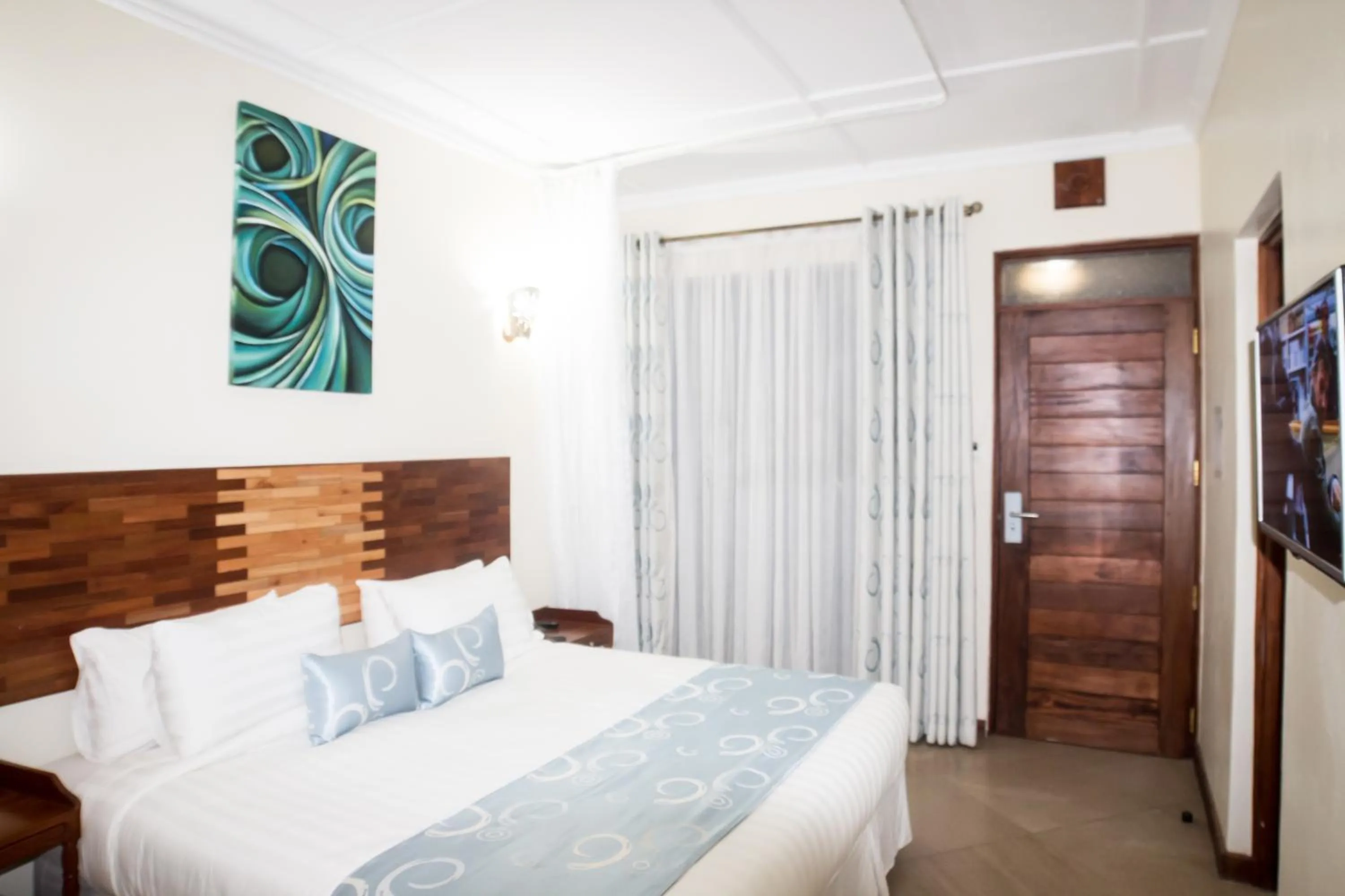 Bed in The Smith Hotel