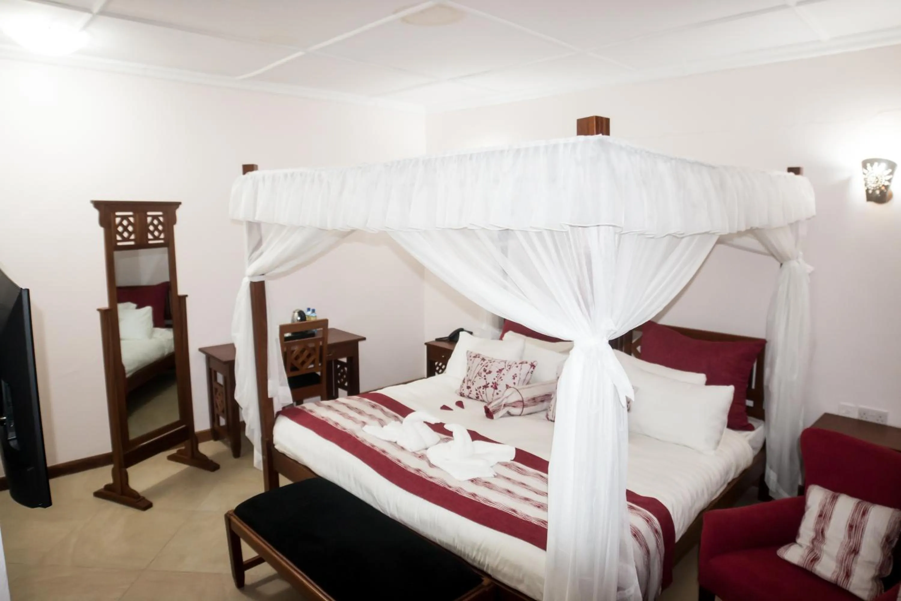 Bed in The Smith Hotel