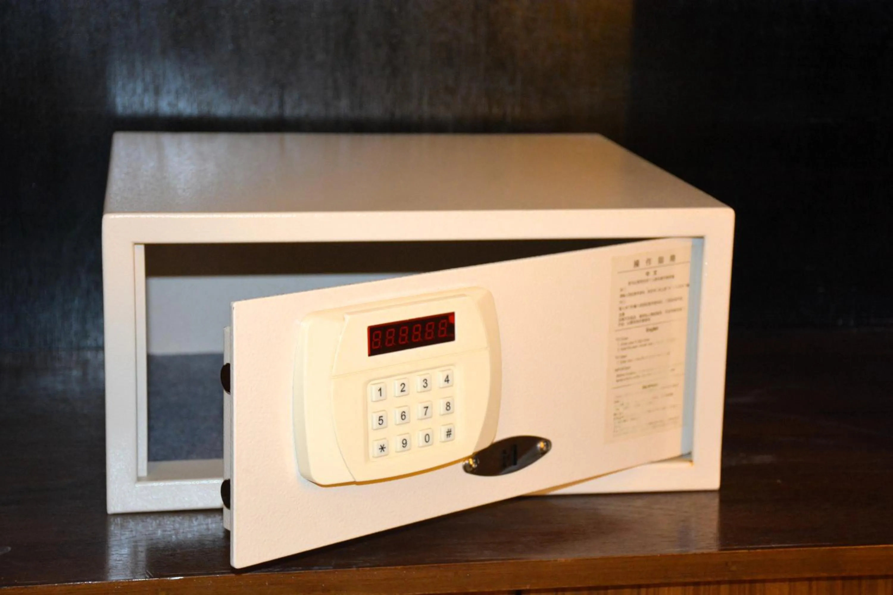 locker in Asia Hotel & Resorts