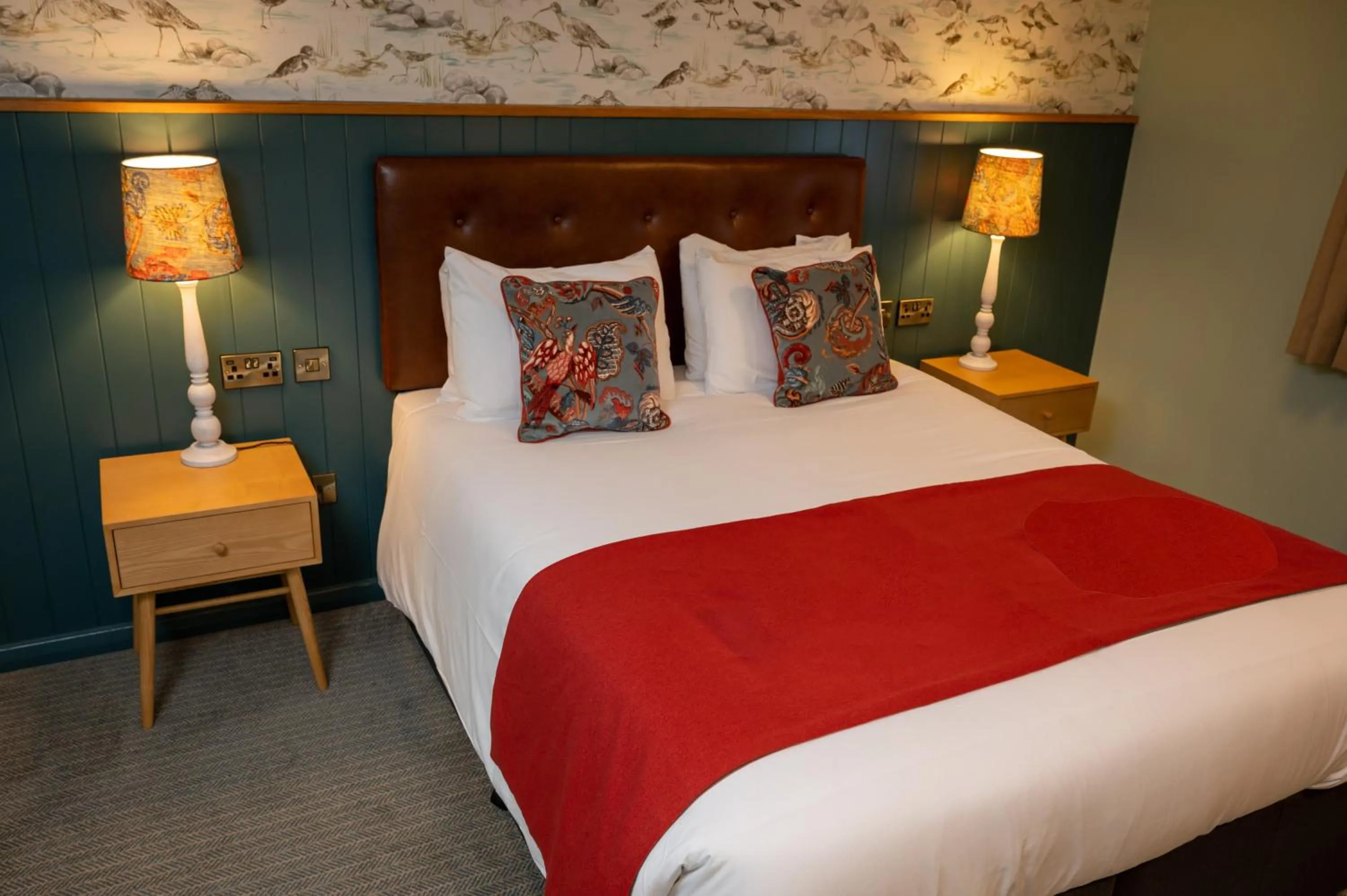 Bedroom, Bed in Berkshire Arms by Chef & Brewer Collection