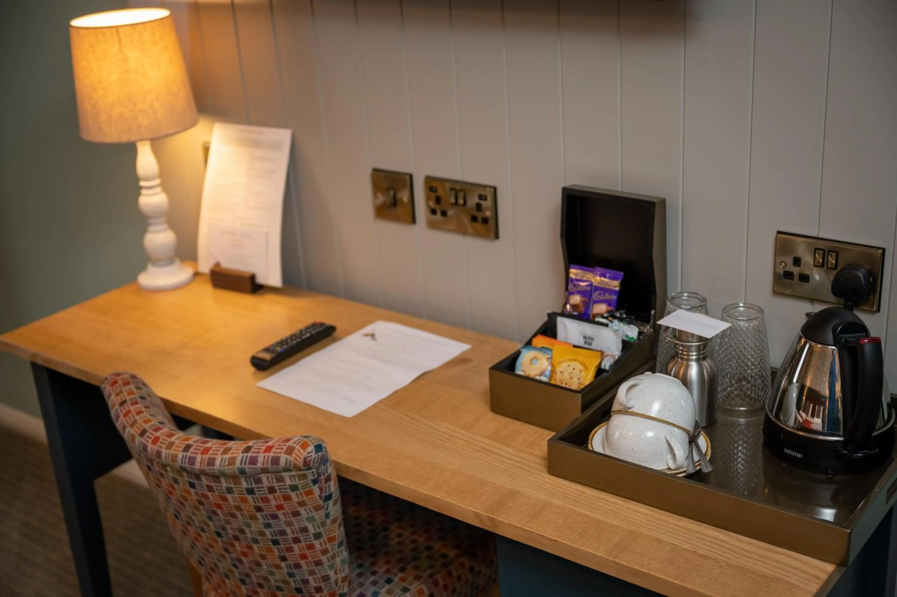 Coffee/tea facilities in Berkshire Arms by Chef & Brewer Collection