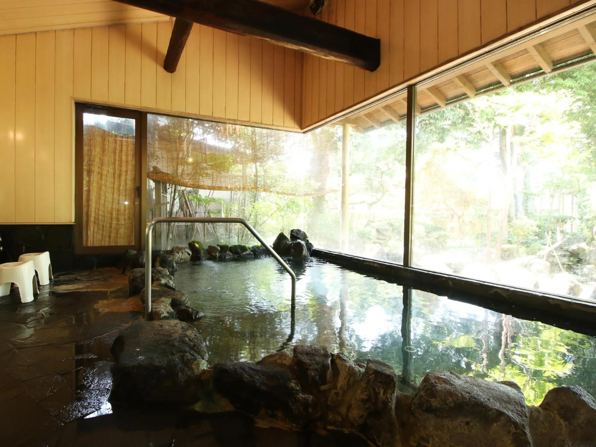 Hot Spring Bath in Suehirokan