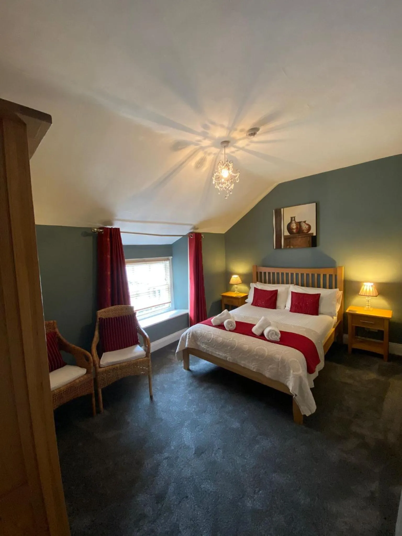 Bedroom, Bed in Ambleside Central