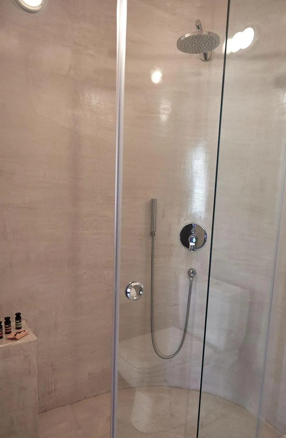 Bathroom in iFeel Athens