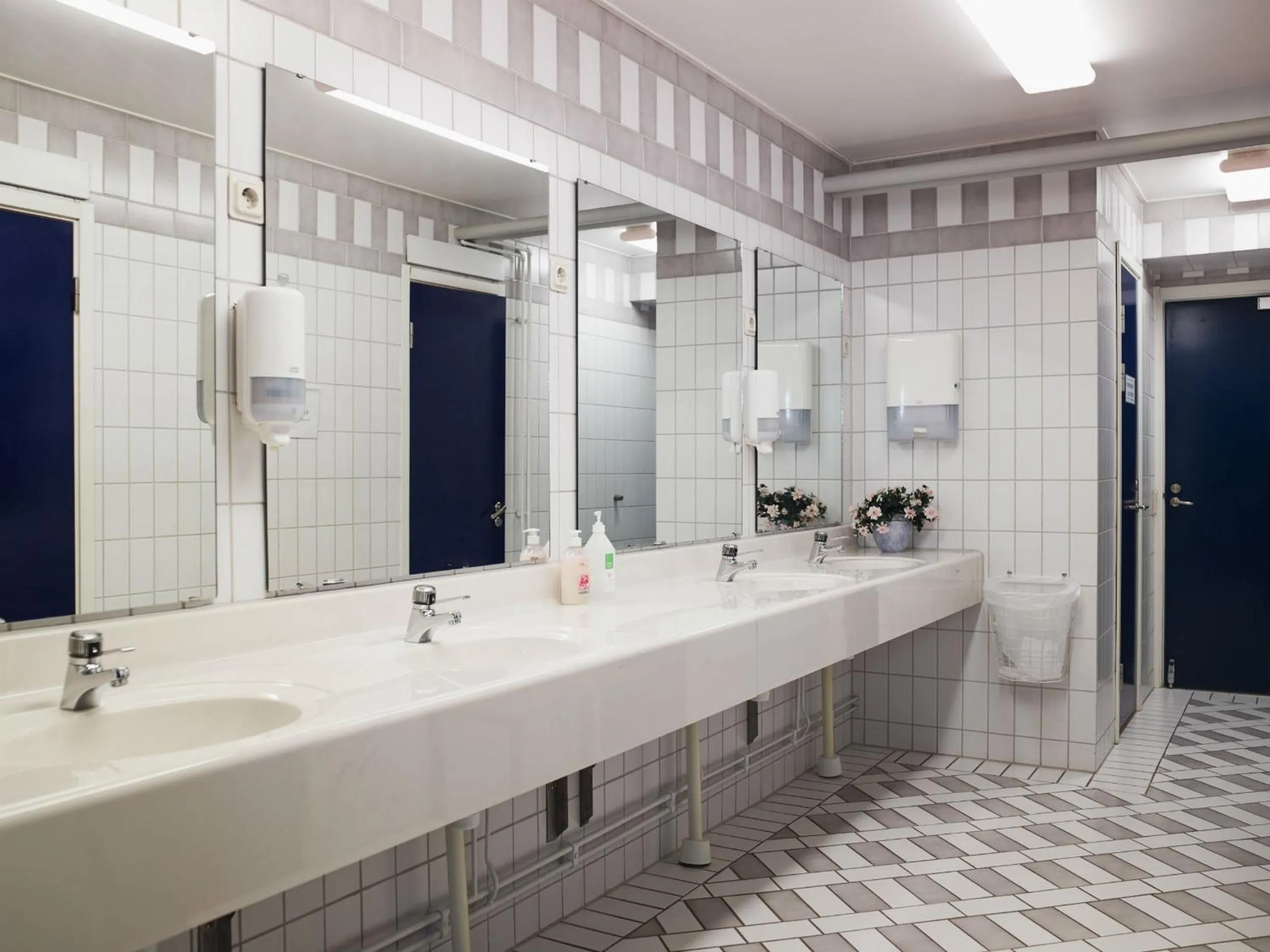 Property building in Hotell Sport & Rest