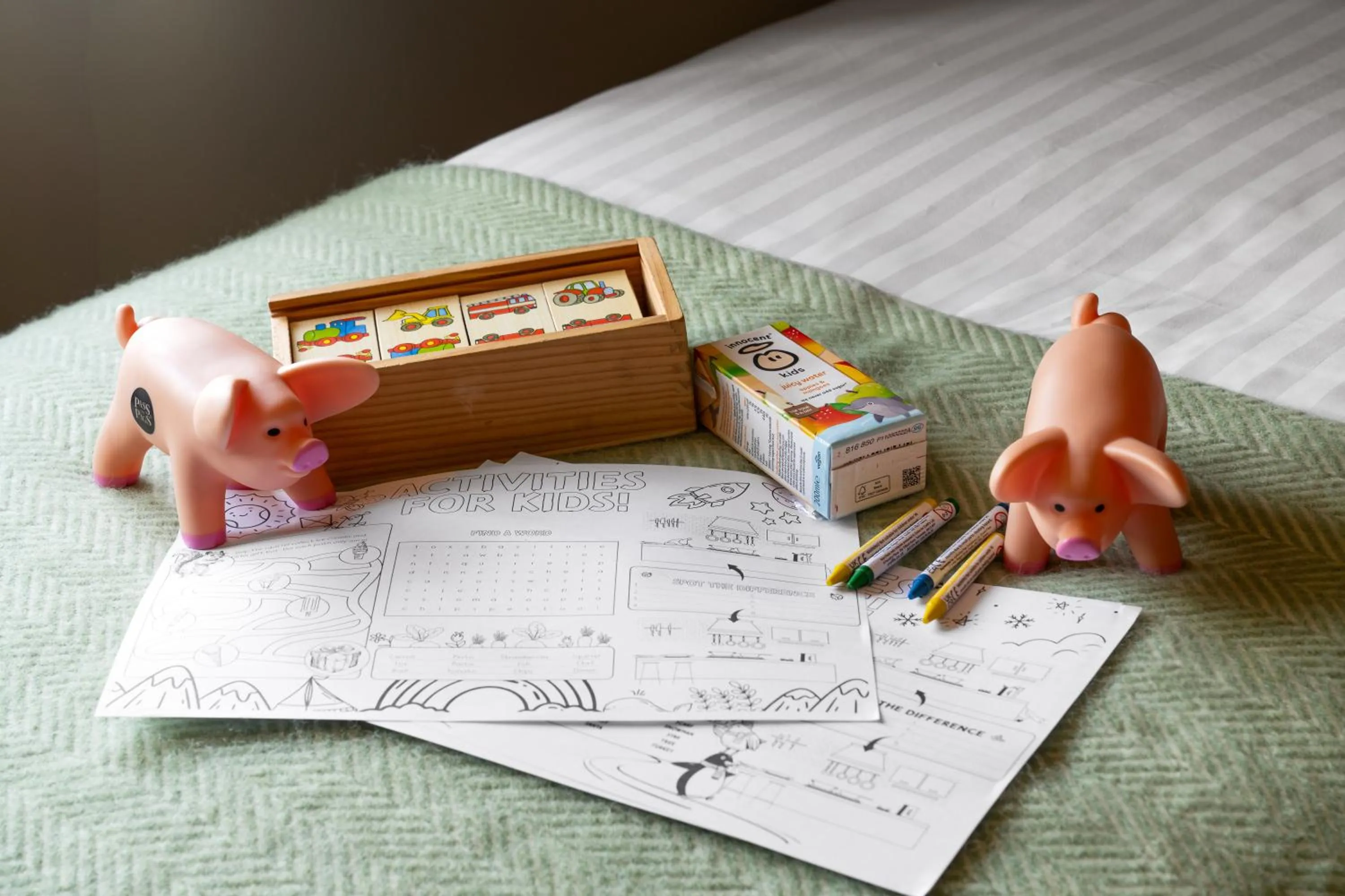 children in The Hampshire Hog