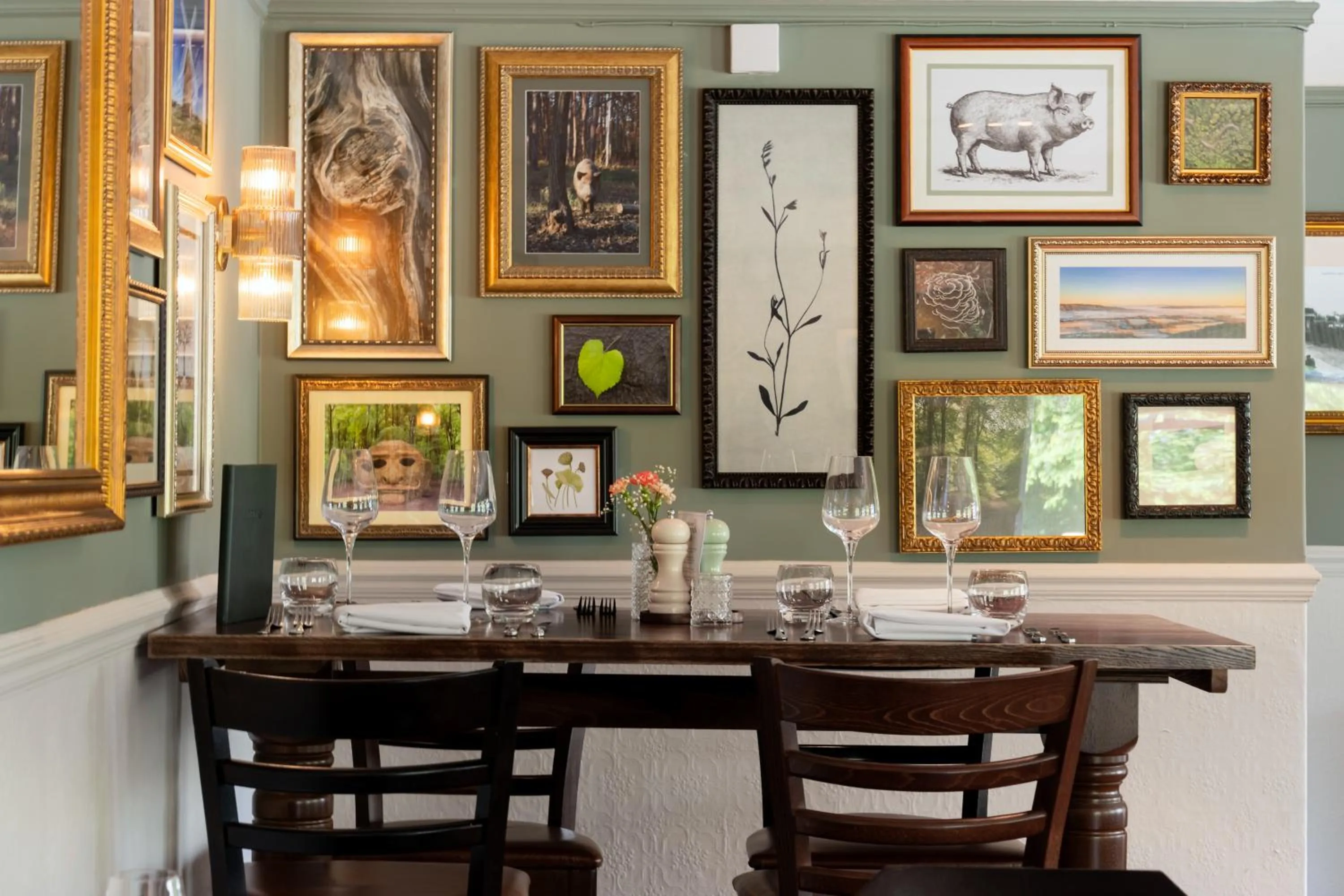 Dining area in The Hampshire Hog