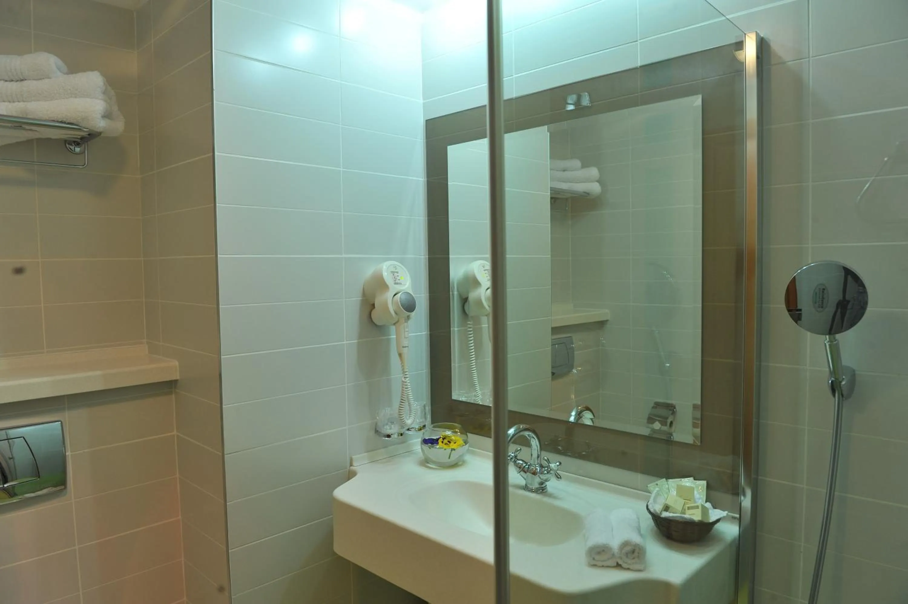 Bathroom in Hotel Jasmine