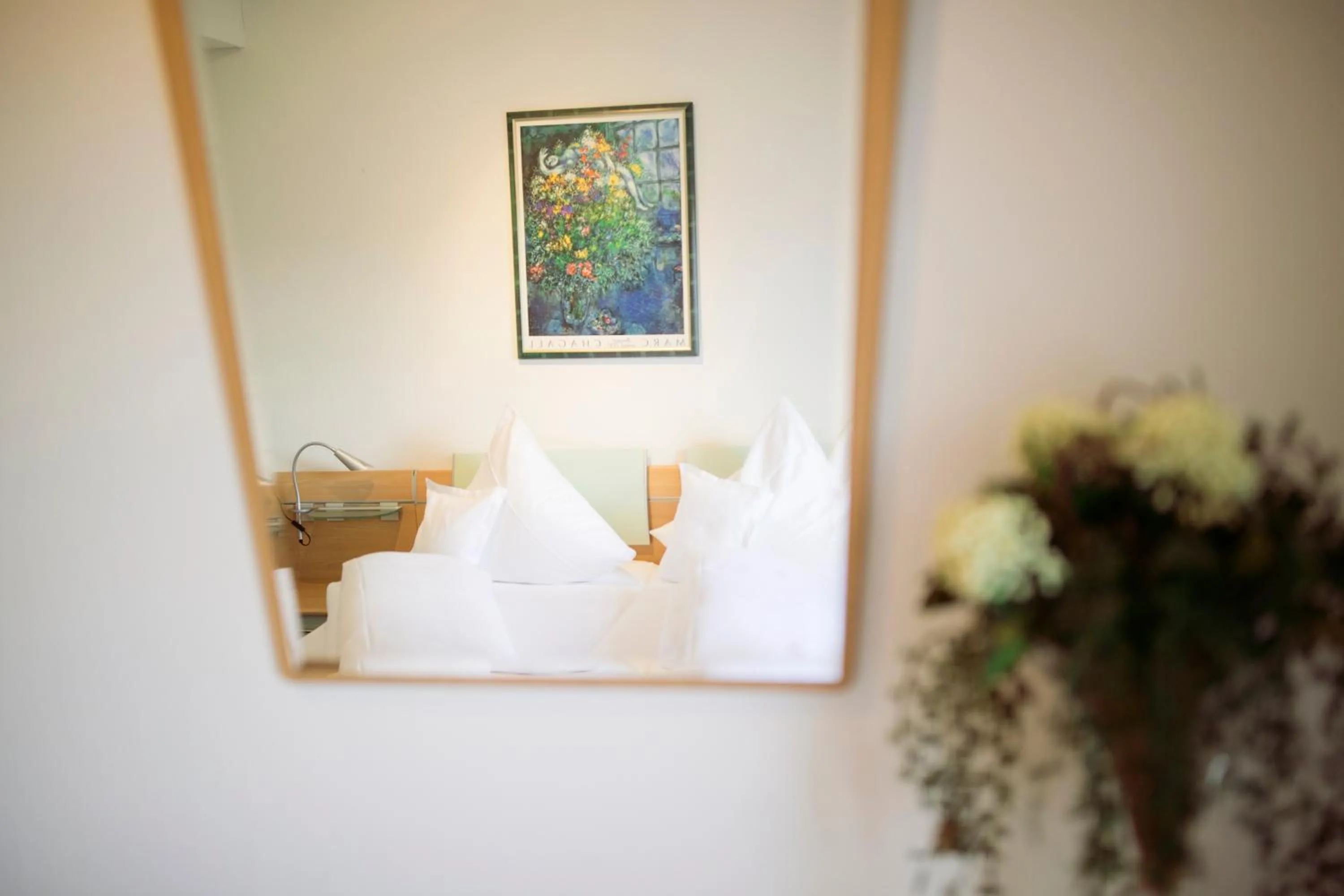 Bedroom, Bed in Stausee-Hotel