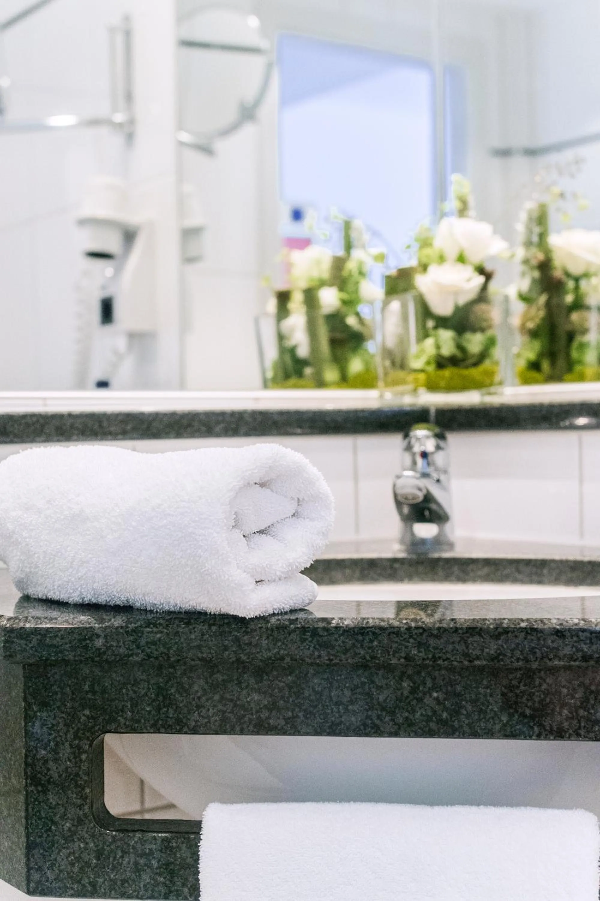 Bathroom in Stausee-Hotel