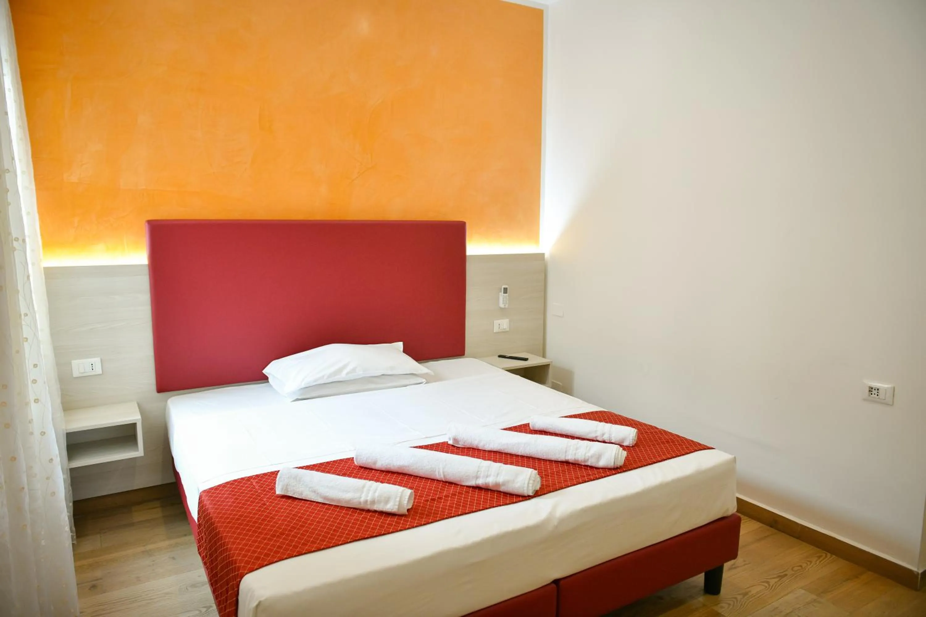 Bed in Vacation Venice Rooms