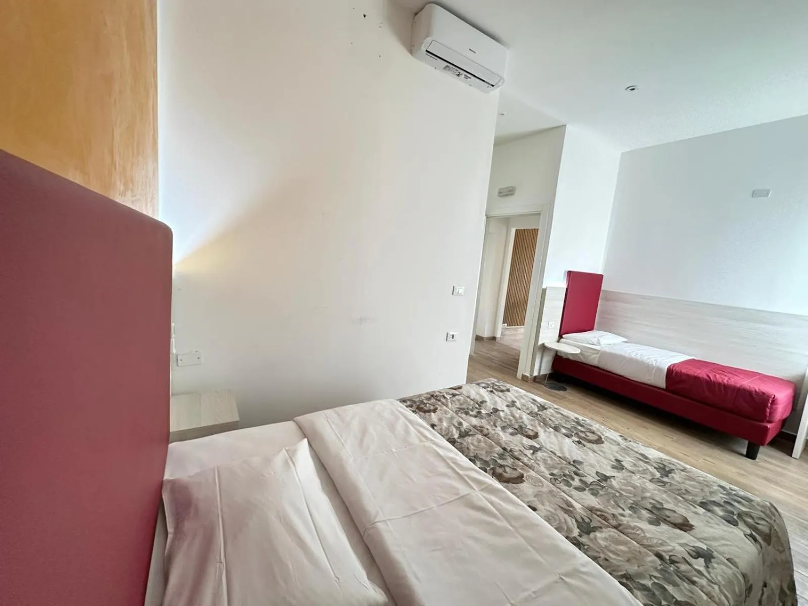 Bedroom, Bed in Vacation Venice Rooms