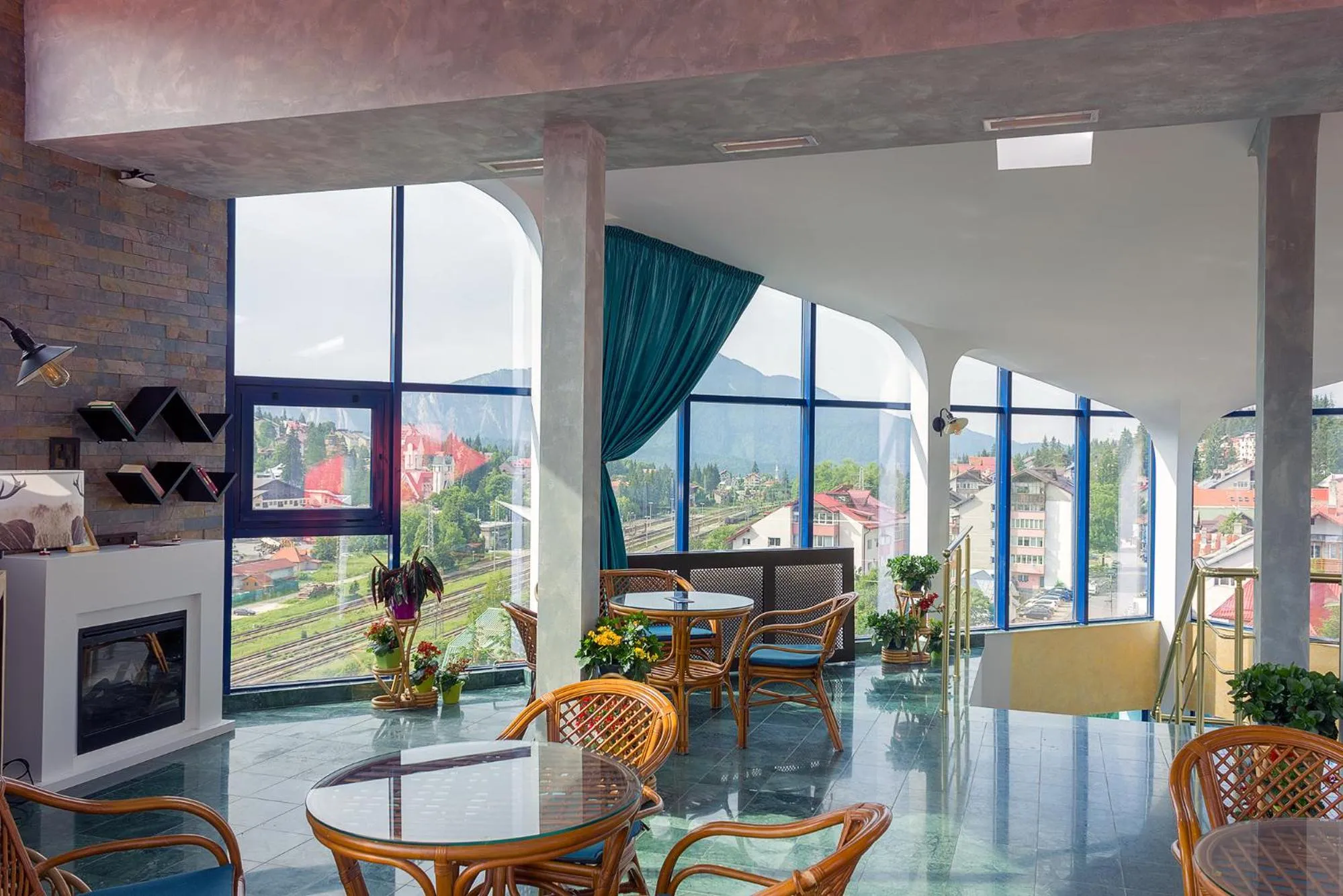 Lounge or bar in Hotel Ski&Sky