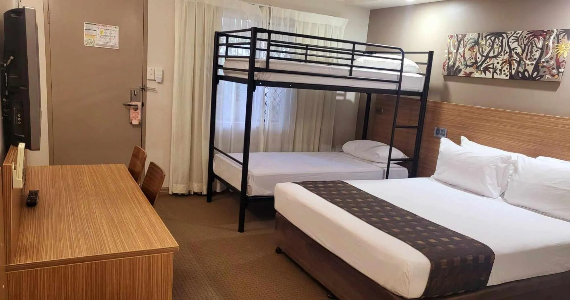 Bedroom, Bed in Cairns Colonial Club Resort