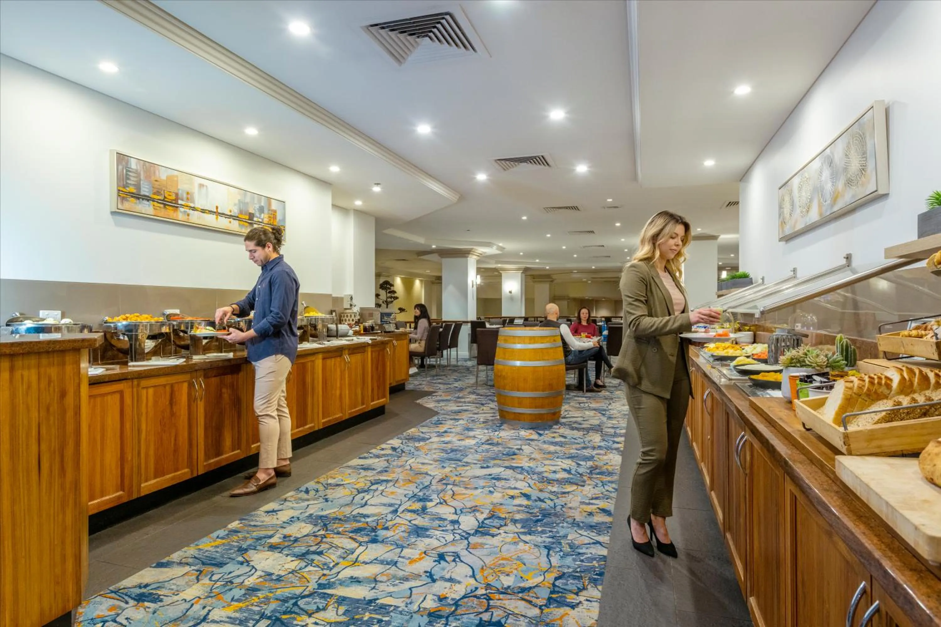 Restaurant/places to eat in Hotel Grand Chancellor Adelaide