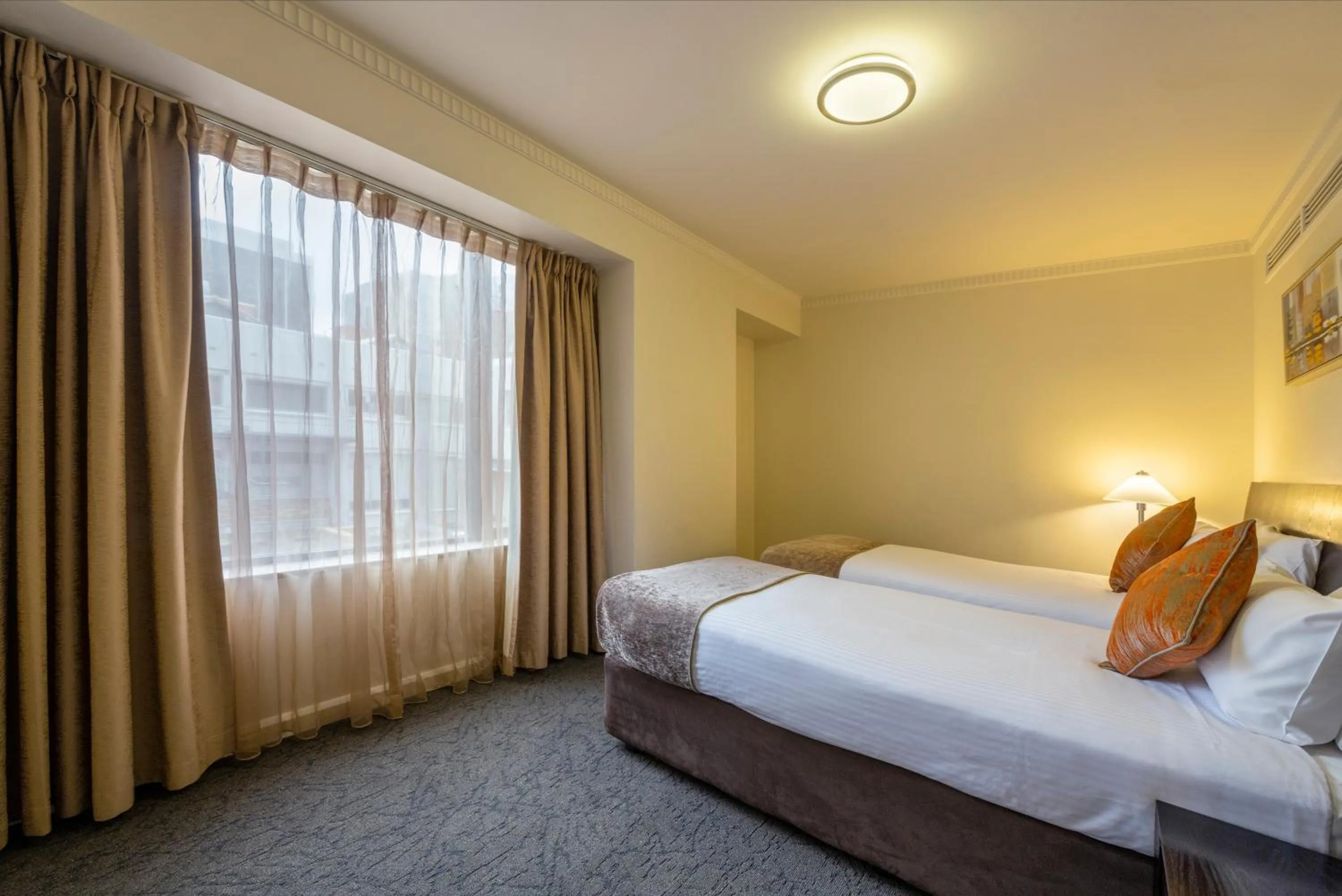 Bedroom, Bed in Hotel Grand Chancellor Adelaide