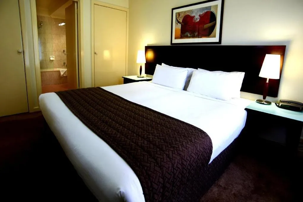 Bed in Comfort Apartments Royal Gardens