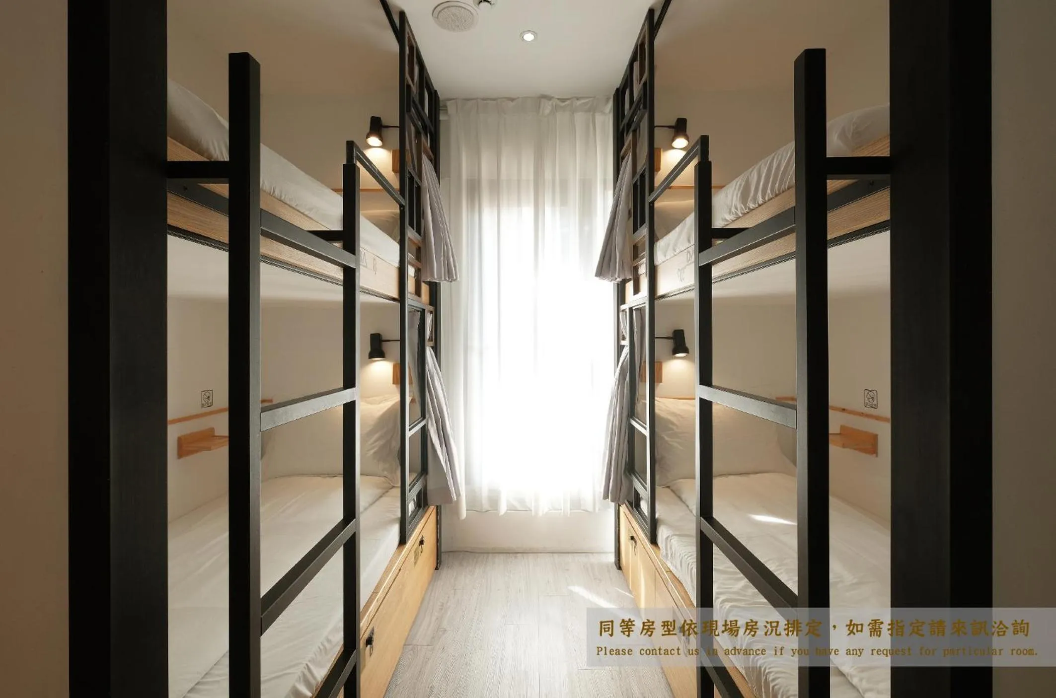 bunk bed, Bed in Journey Hostel