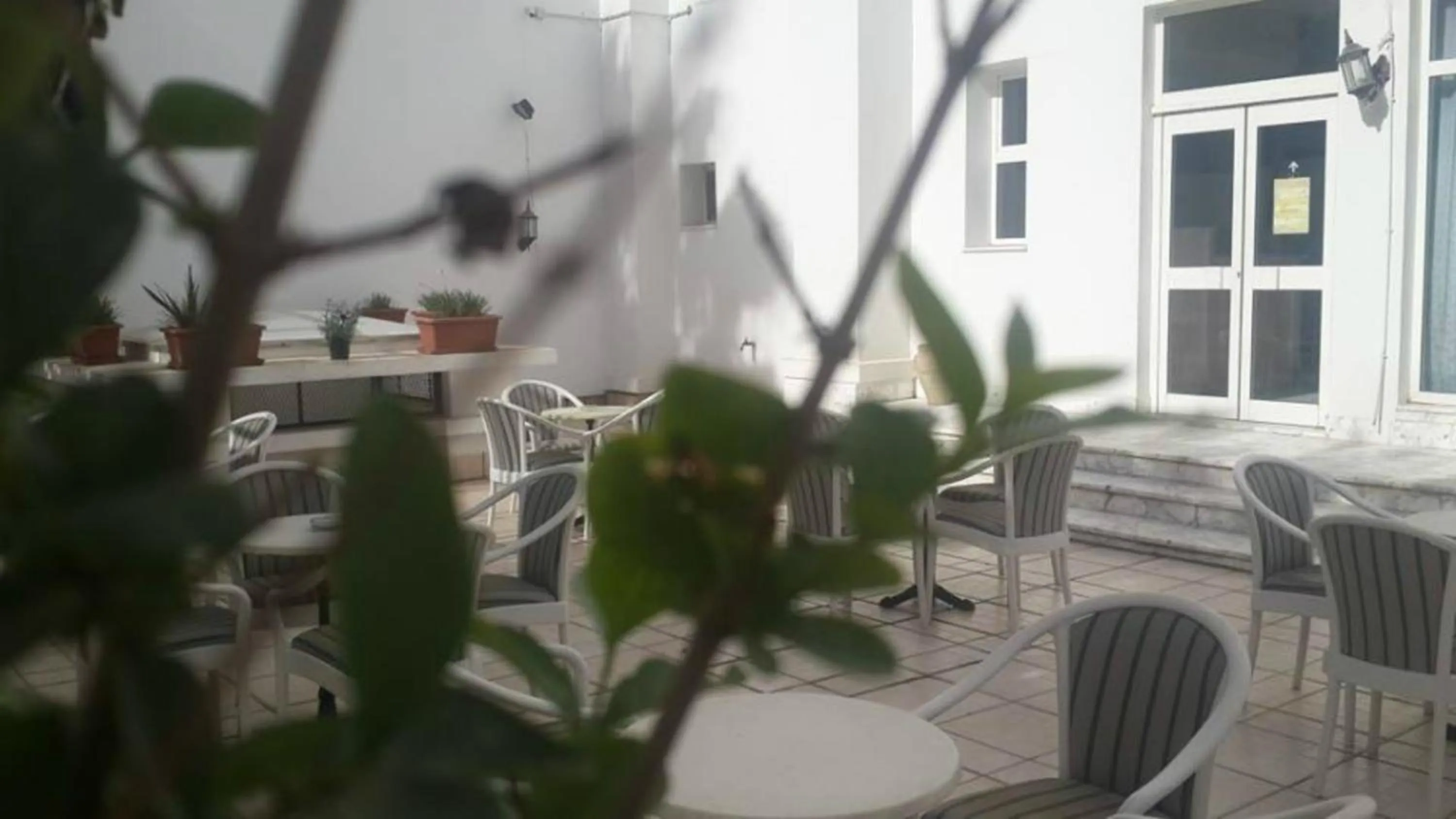 Patio in Ariha Hotel