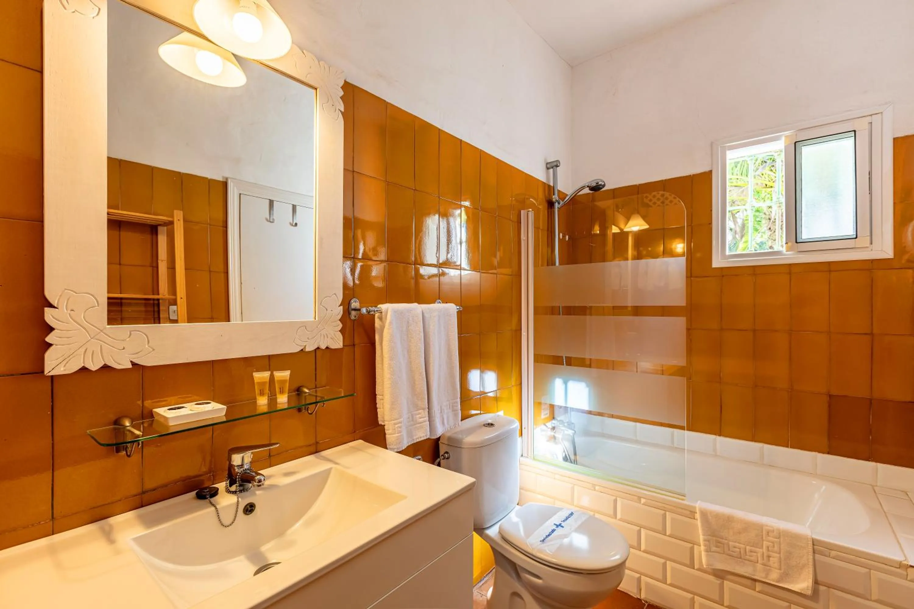 Bathroom in Hotel-Apart CORTIJO LAS PIÑAS